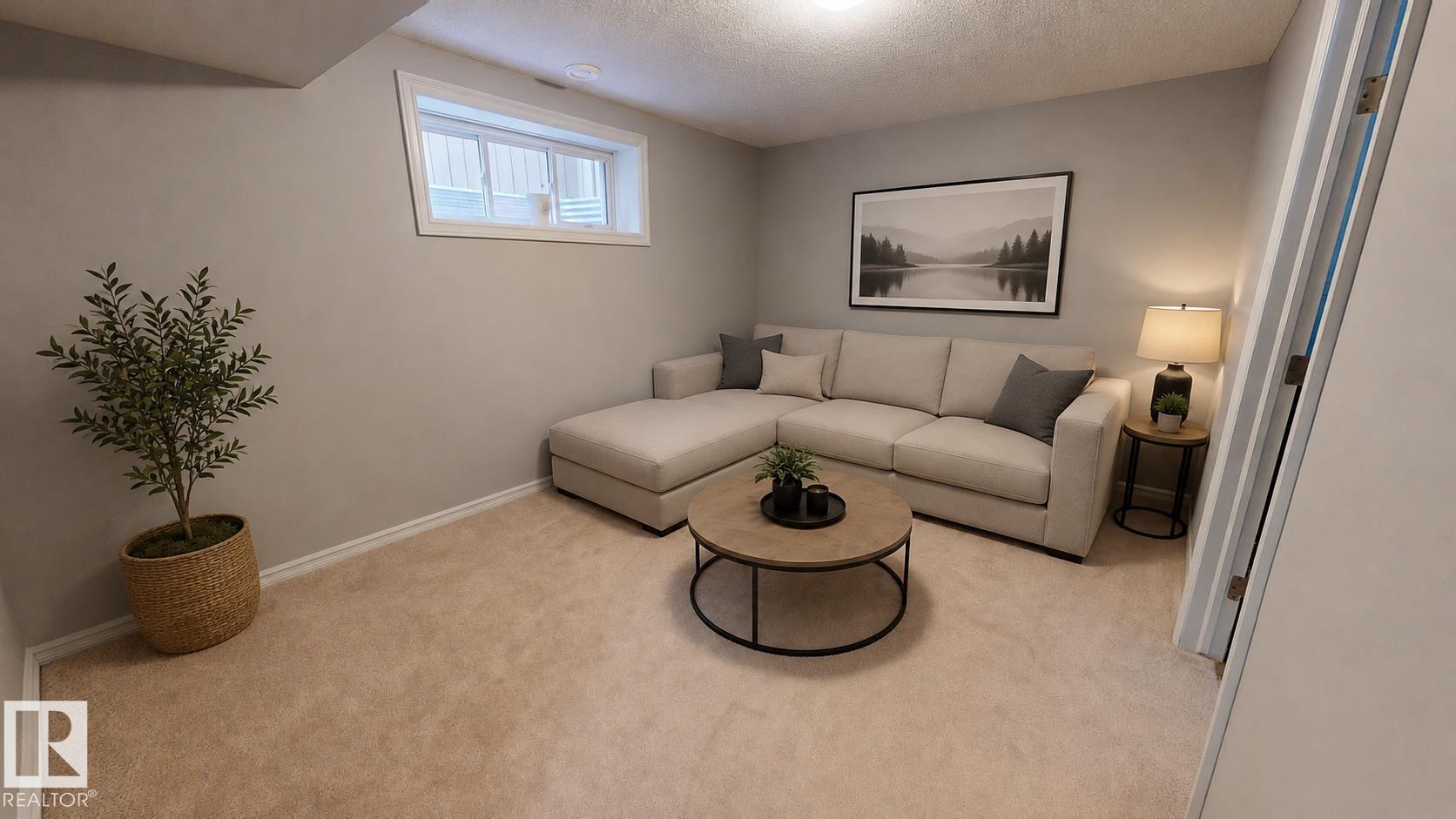 Photo 15 at 821 36a Avenue NW, Maple Crest, Edmonton