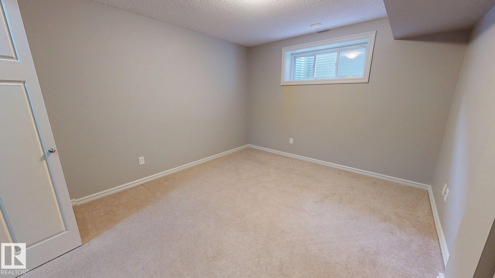 Photo 16 at 821 36a Avenue NW, Maple Crest, Edmonton