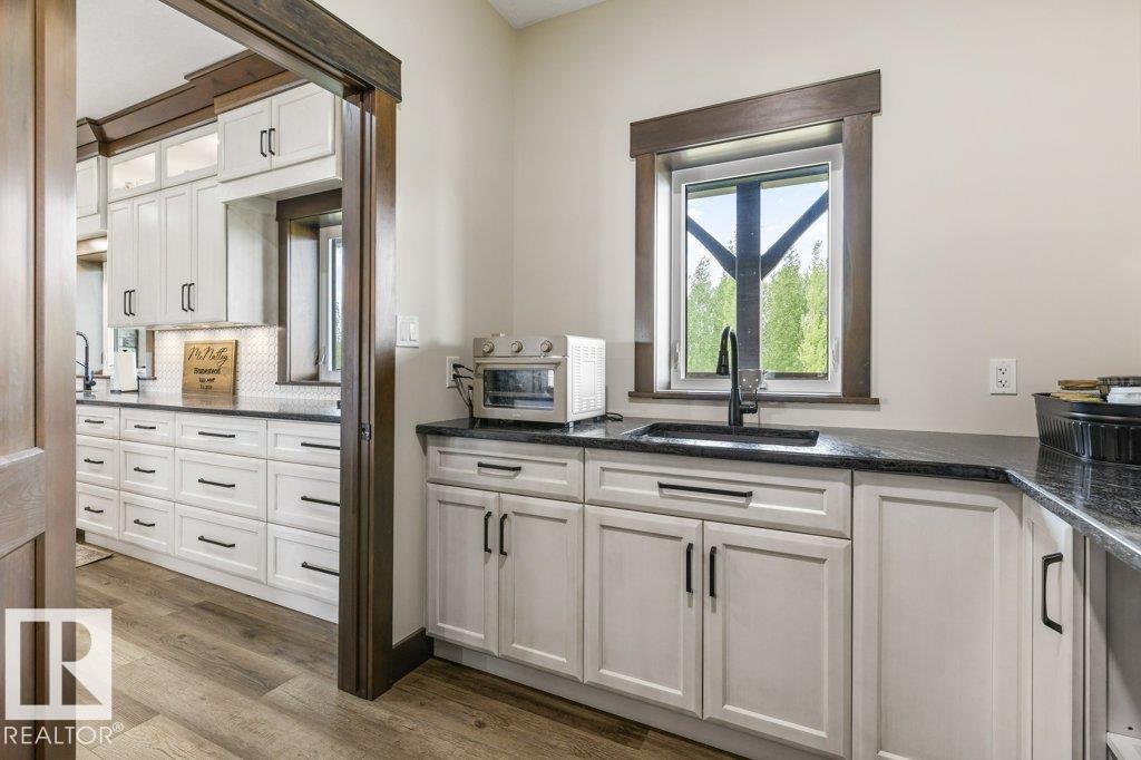 26517 TWP ROAD 584