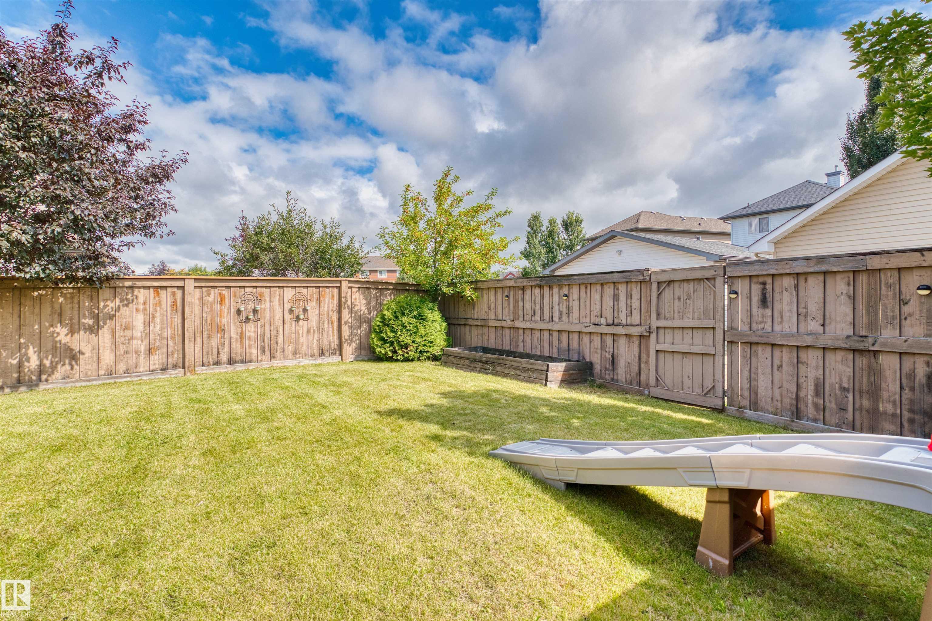 Photo 30 at 8315 Shaske Crescent NW, South Terwillegar, Edmonton