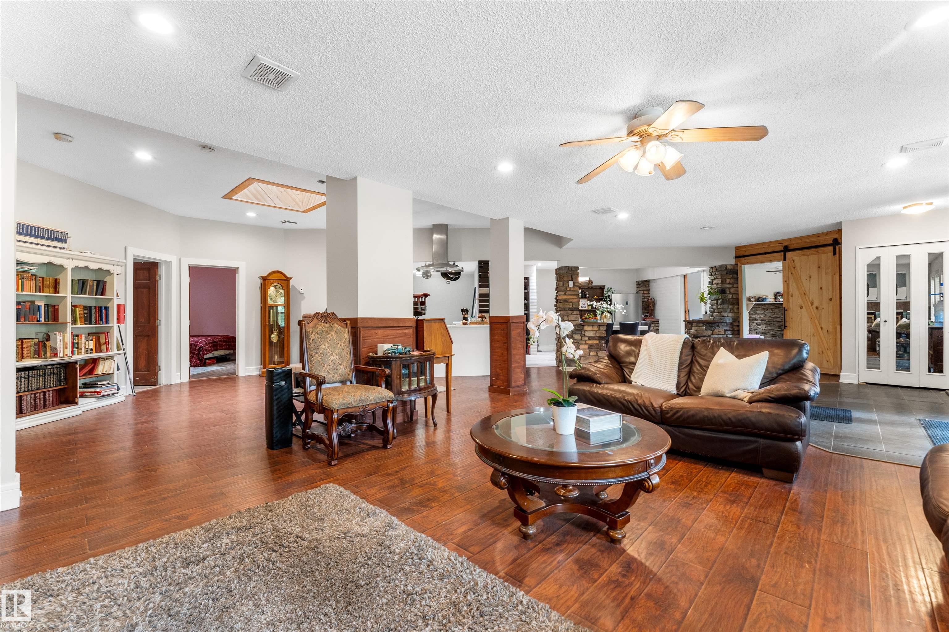 Photo 11 at 190 - 50449 Rge Rd 233, Strawberry Hill Estate, Rural Leduc County