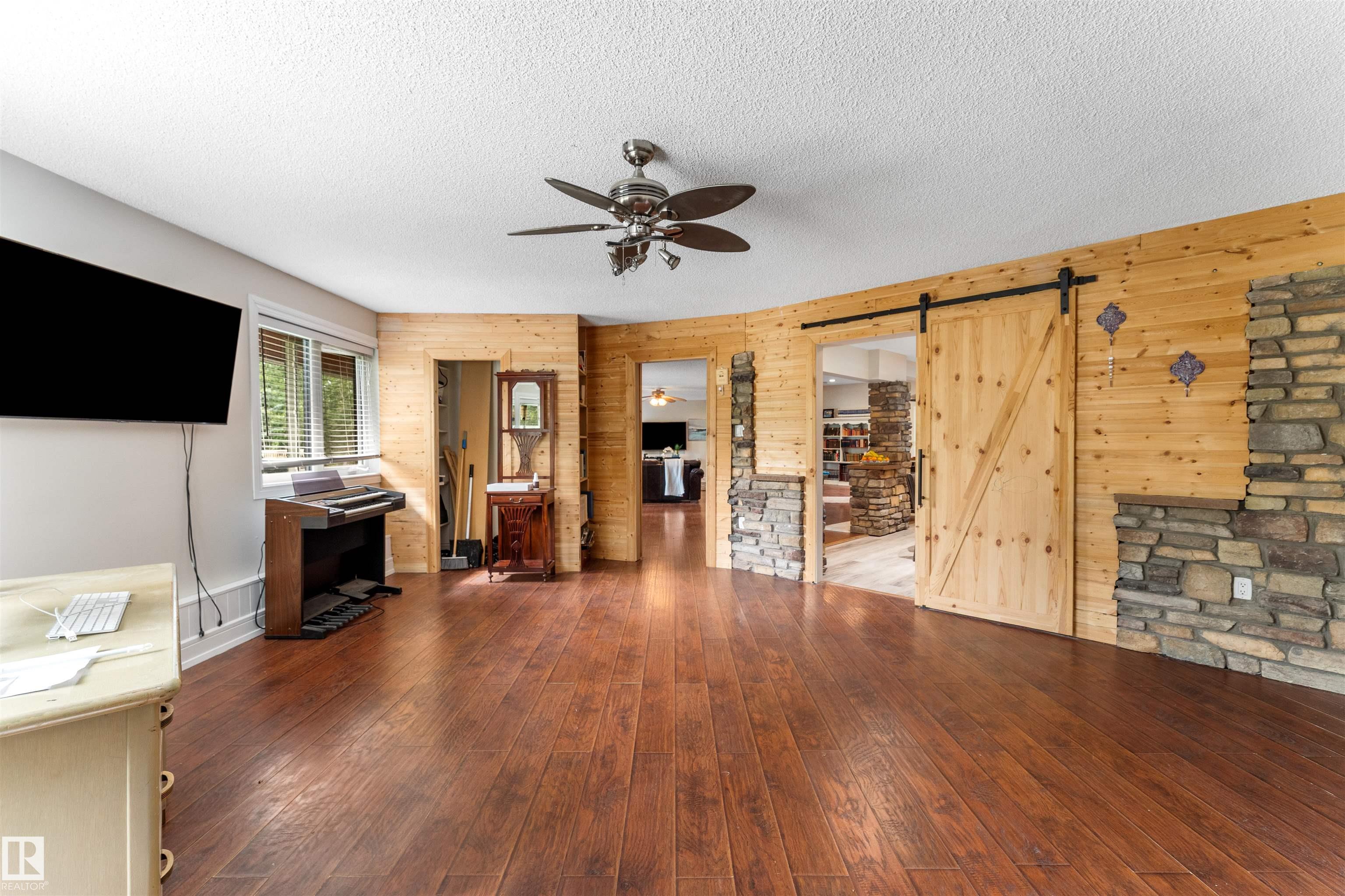 Photo 22 at 190 - 50449 Rge Rd 233, Strawberry Hill Estate, Rural Leduc County