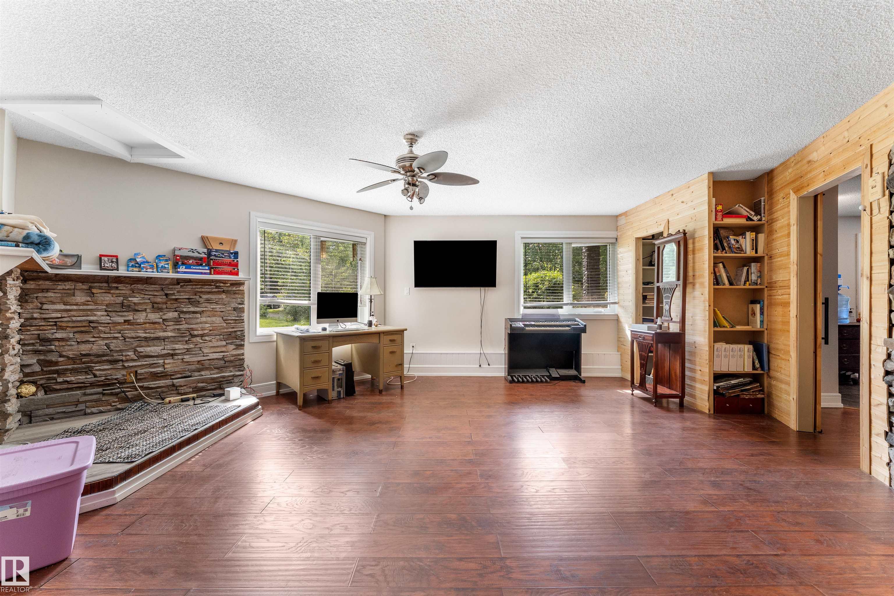 Photo 23 at 190 - 50449 Rge Rd 233, Strawberry Hill Estate, Rural Leduc County