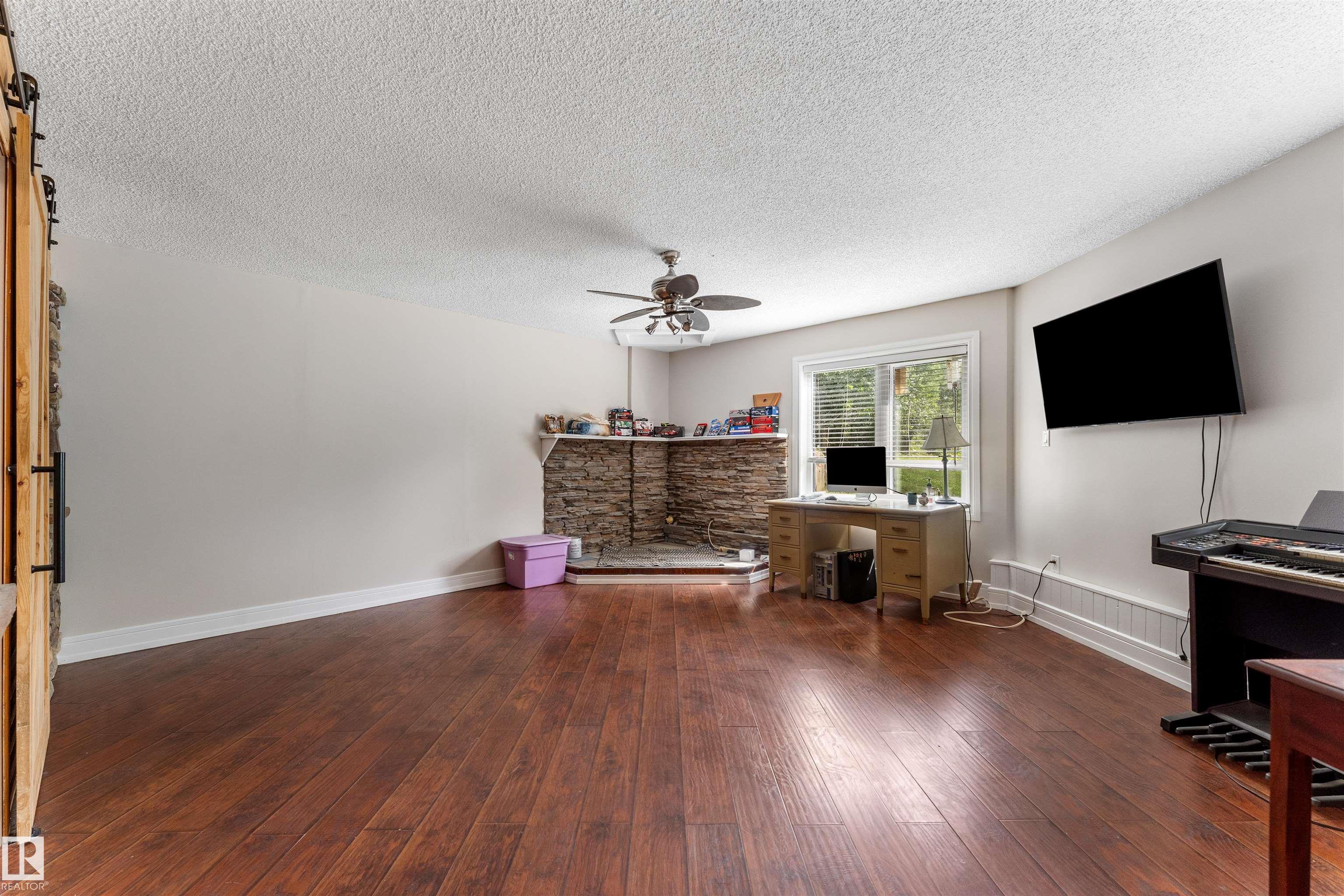 Photo 24 at 190 - 50449 Rge Rd 233, Strawberry Hill Estate, Rural Leduc County