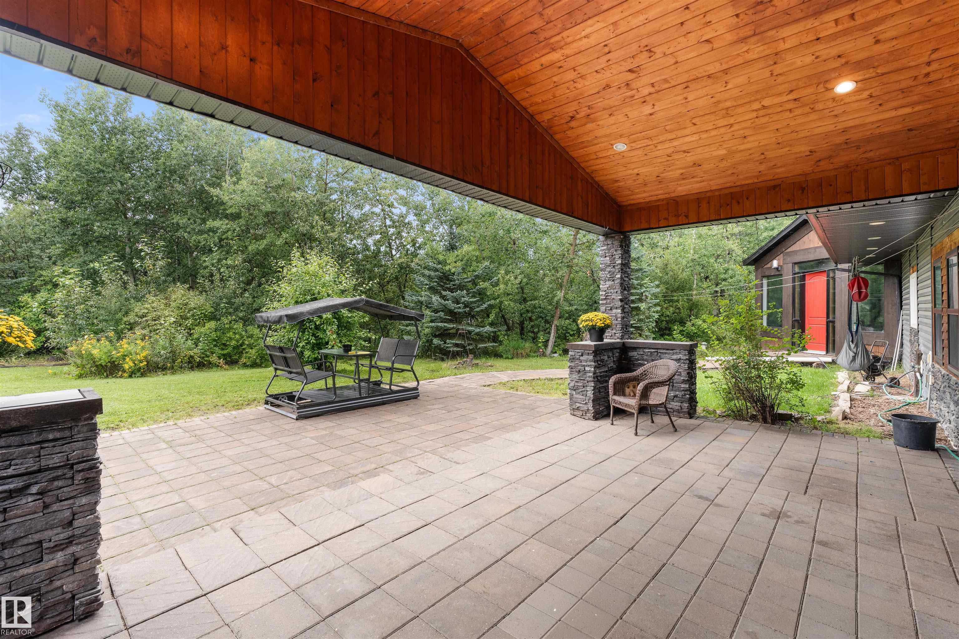 Photo 6 at 190 - 50449 Rge Rd 233, Strawberry Hill Estate, Rural Leduc County
