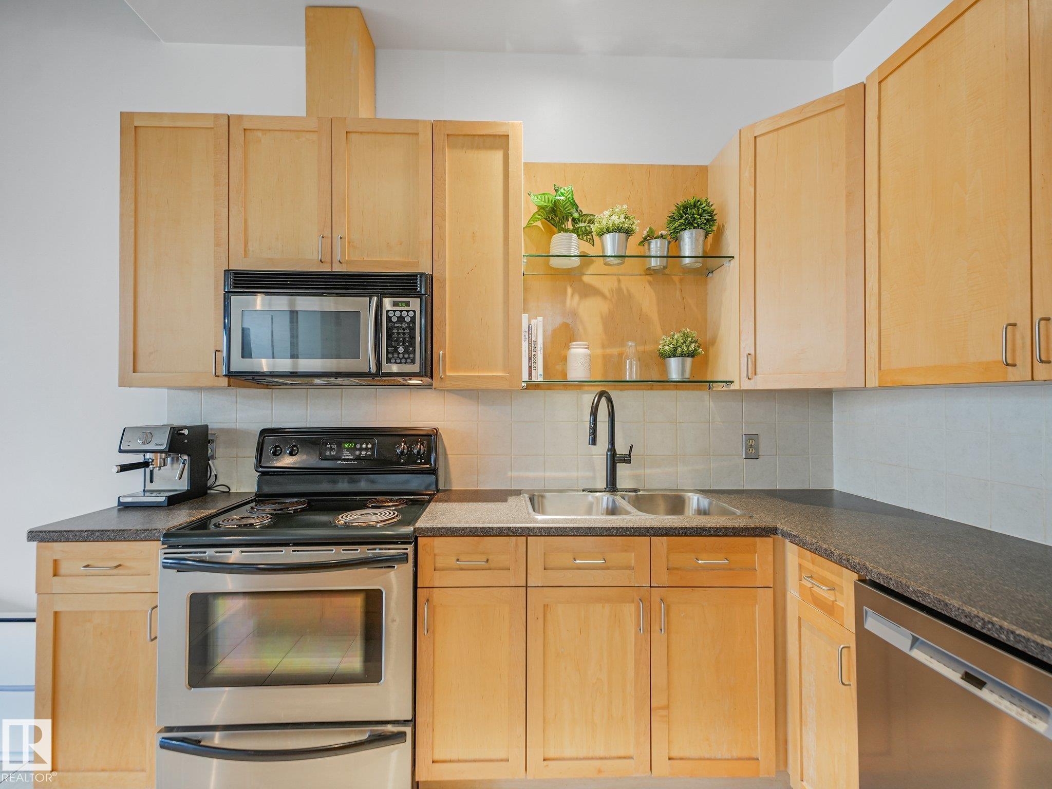 Photo 13 at 206 - 10265 107 Street NW, Downtown, Edmonton