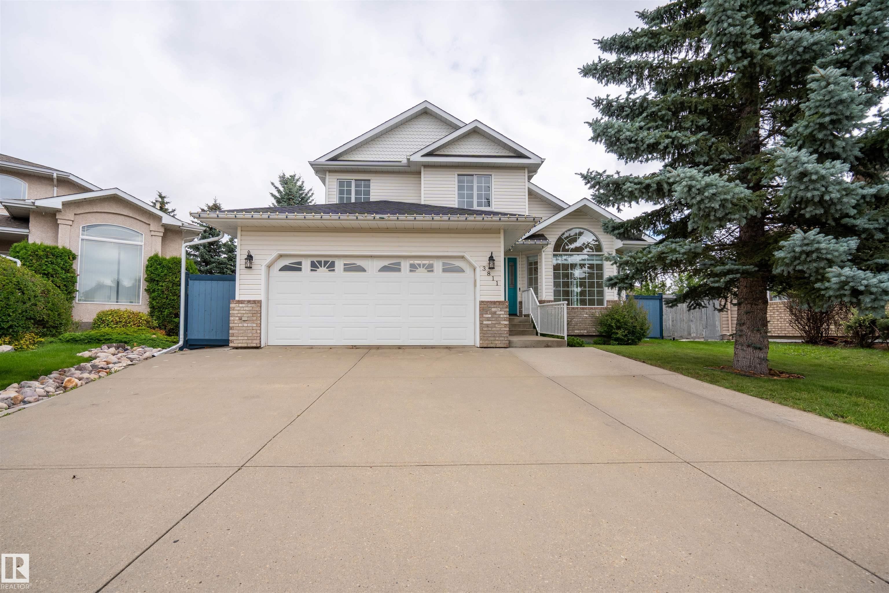 3811 44 ST NW, Edmonton, AB T6L 6Z5