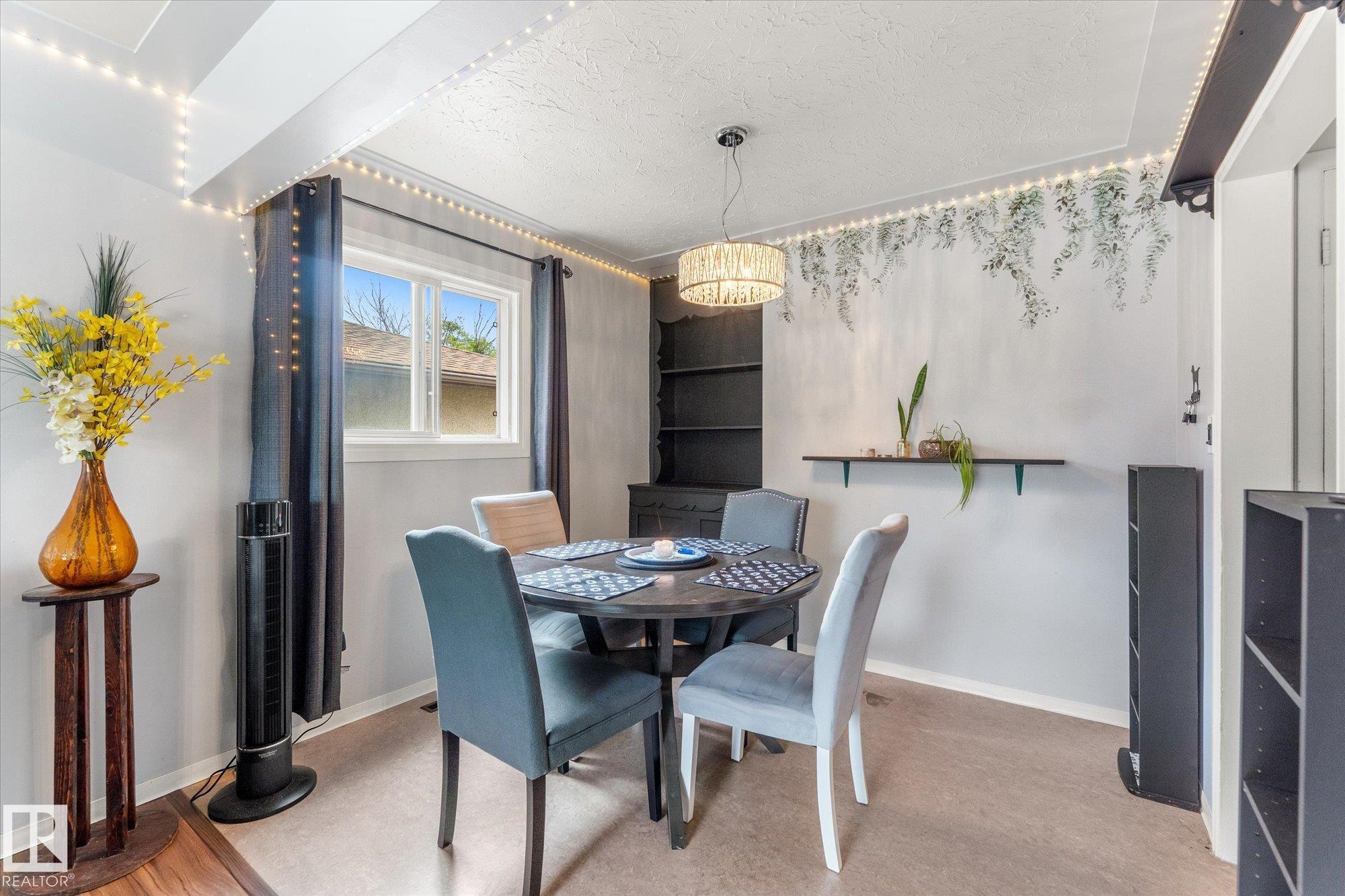 Photo 11 at 12923 137 Avenue NW, Wellington, Edmonton