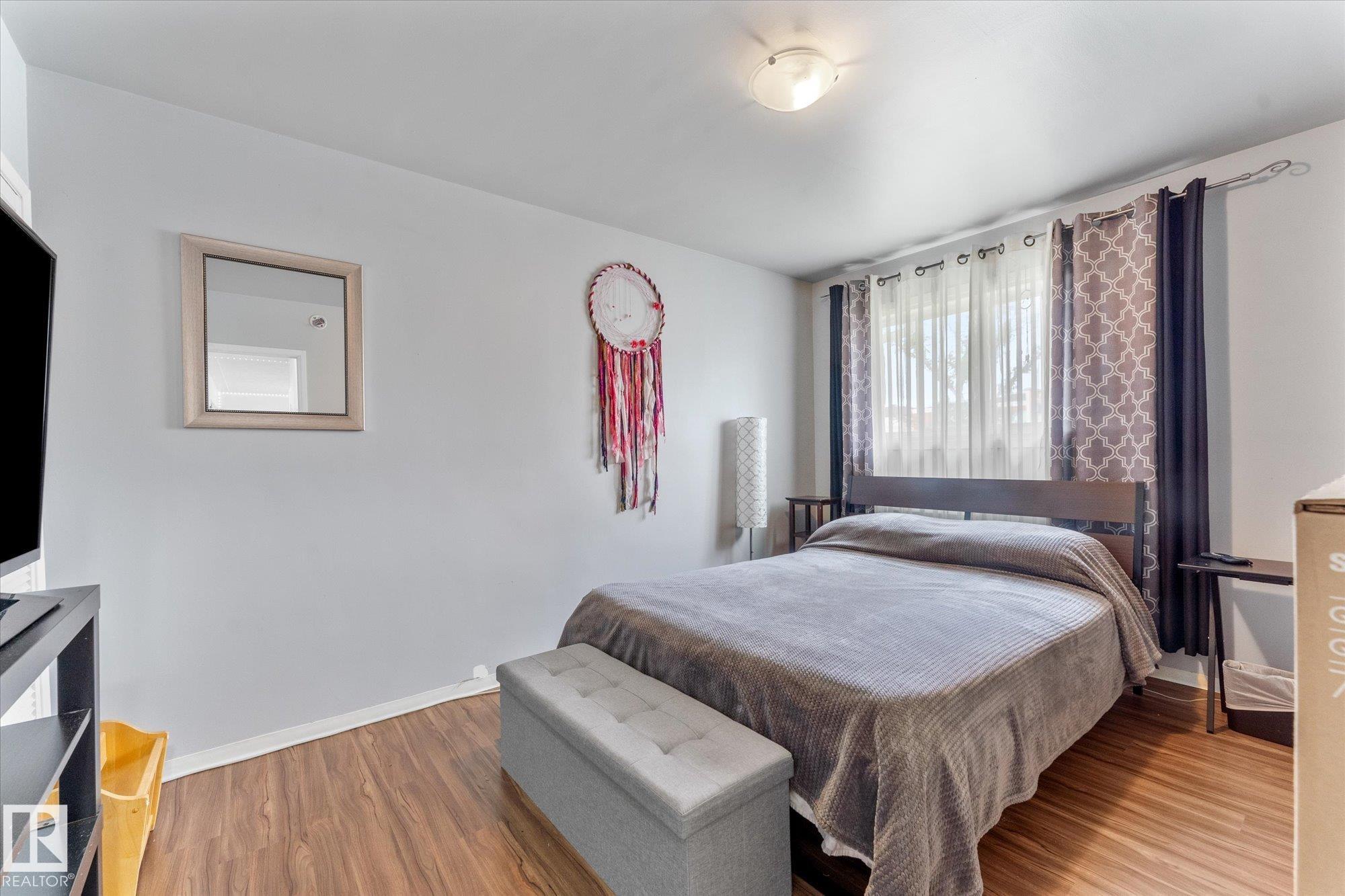 Photo 17 at 12923 137 Avenue NW, Wellington, Edmonton
