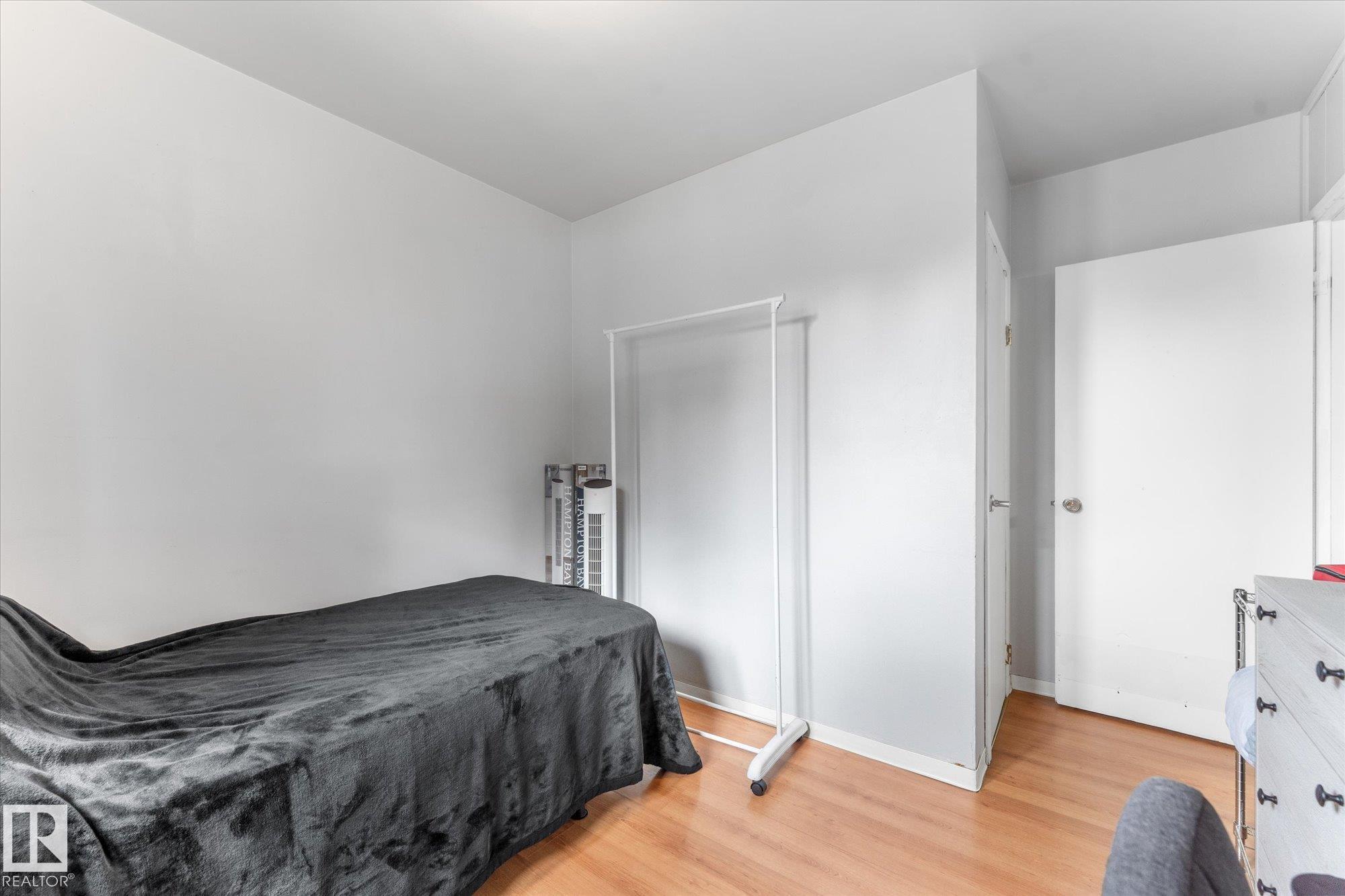 Photo 20 at 12923 137 Avenue NW, Wellington, Edmonton