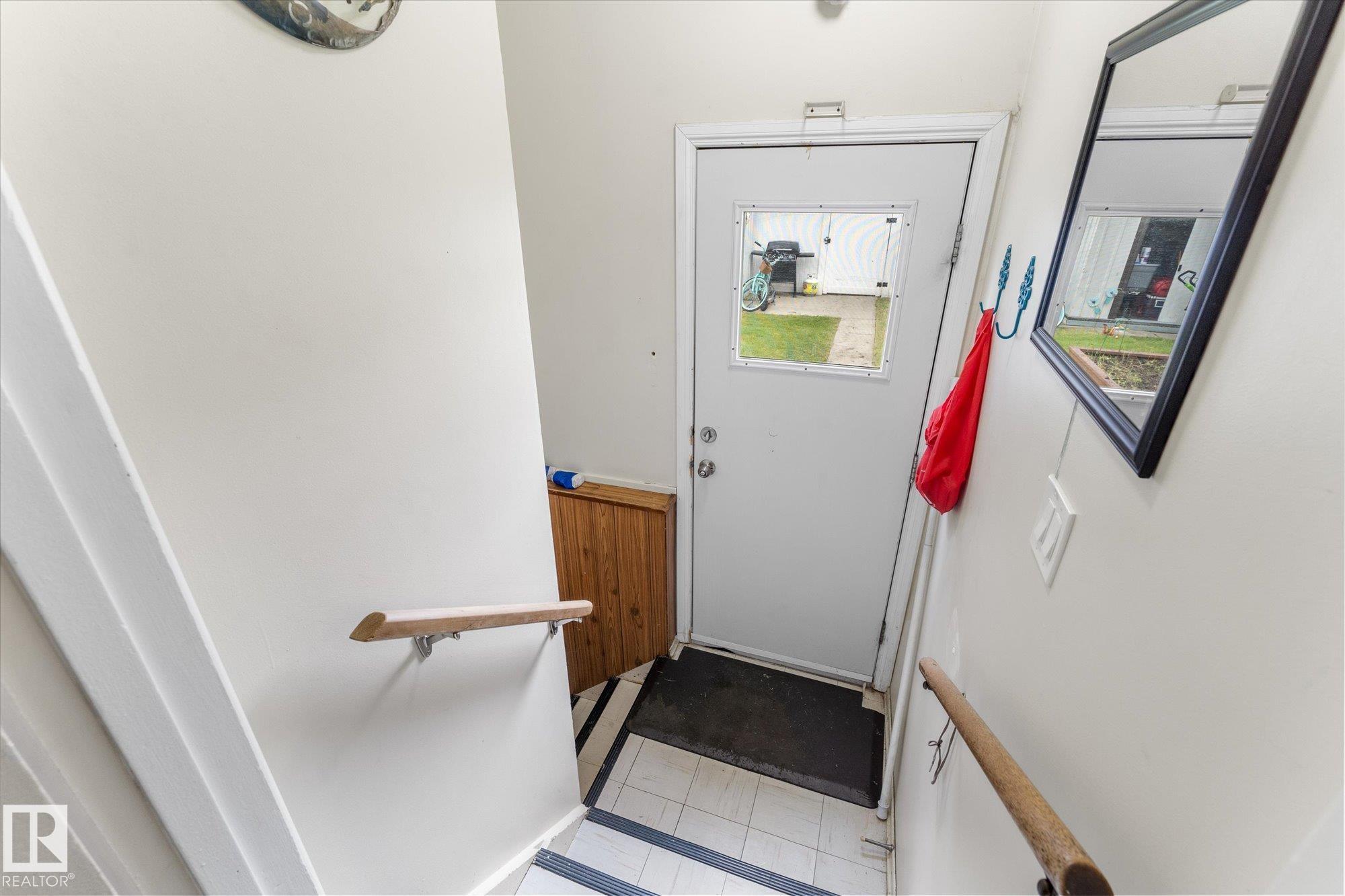 Photo 23 at 12923 137 Avenue NW, Wellington, Edmonton