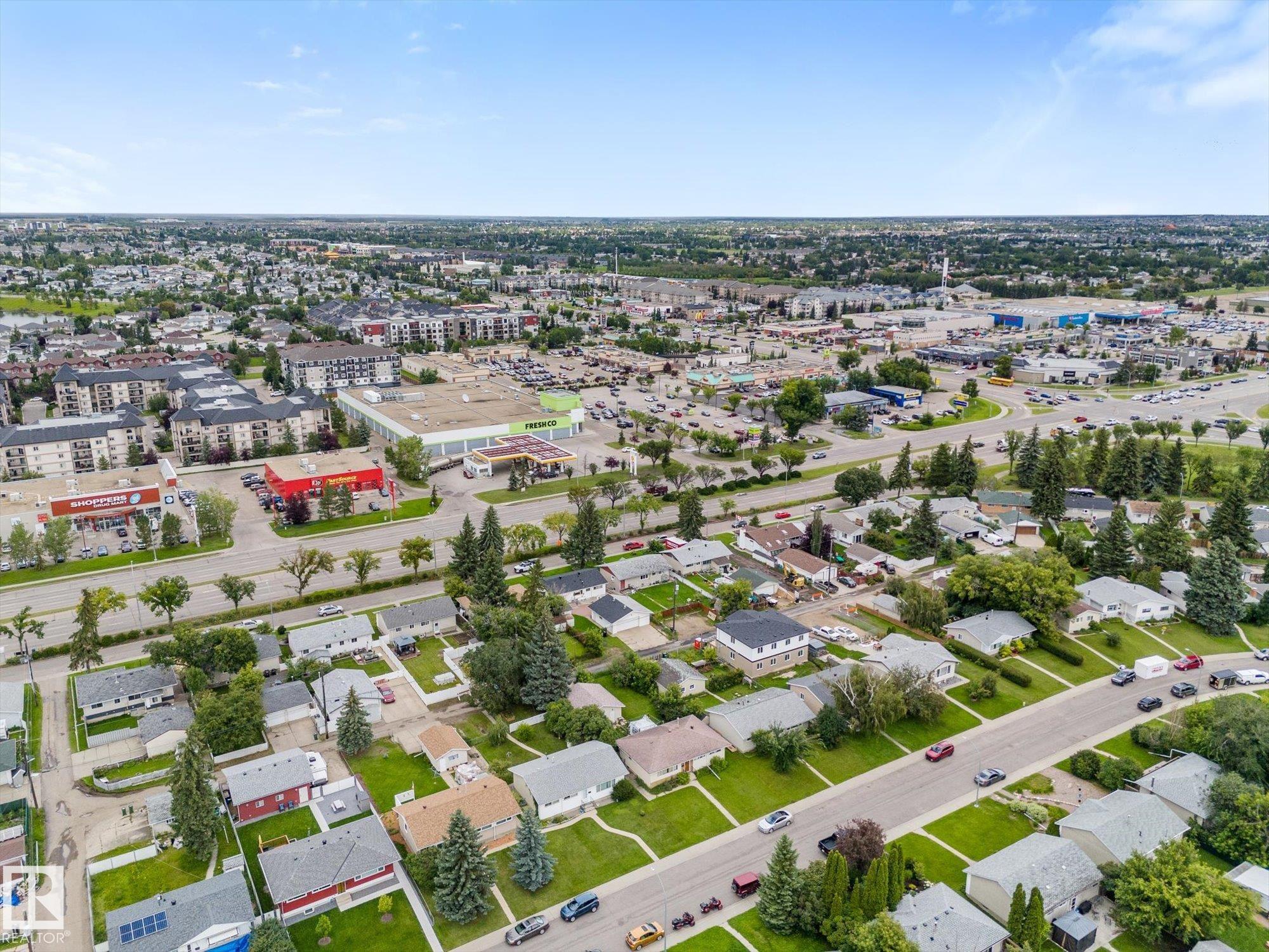 Photo 34 at 12923 137 Avenue NW, Wellington, Edmonton