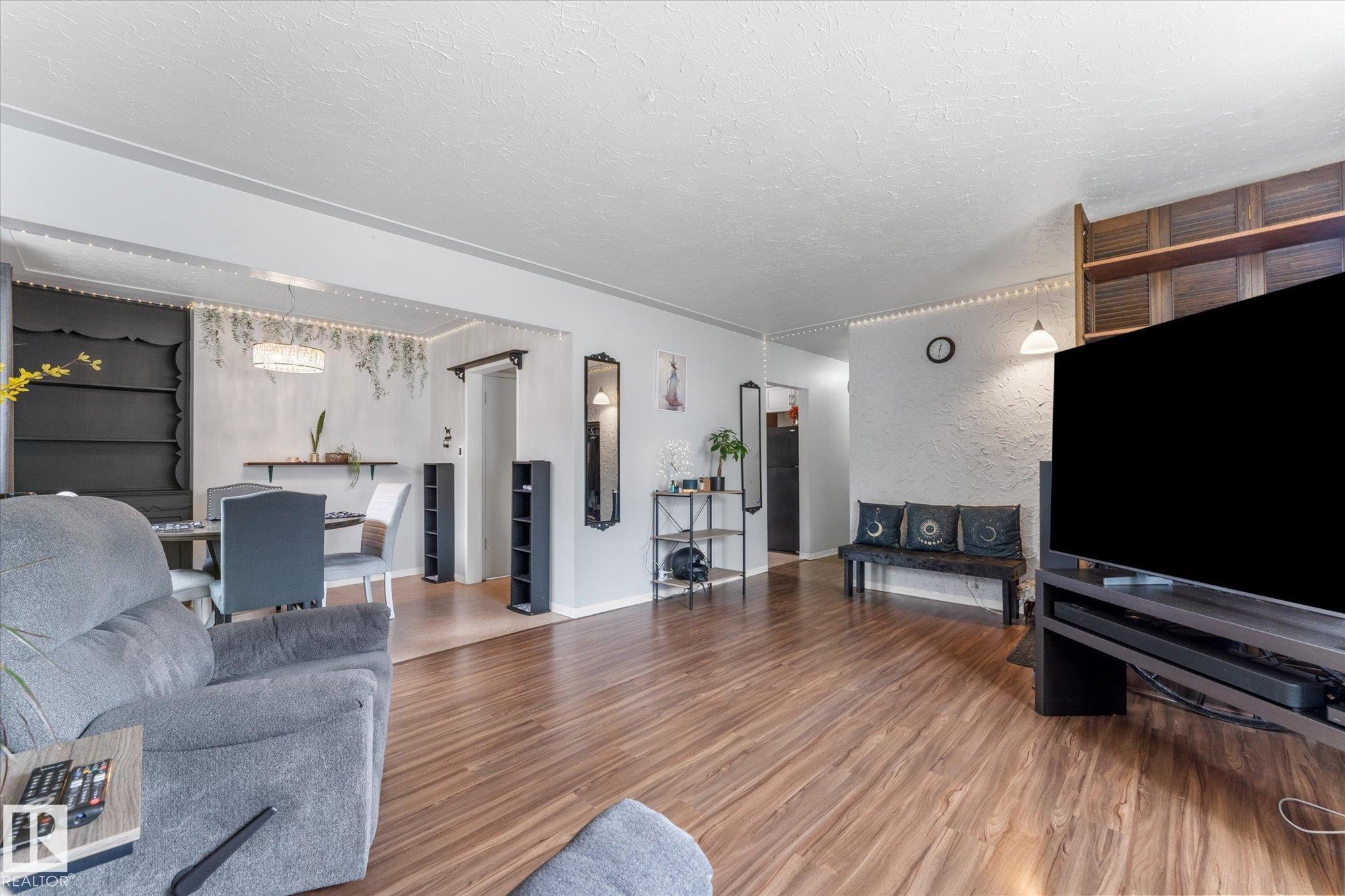 Photo 9 at 12923 137 Avenue NW, Wellington, Edmonton