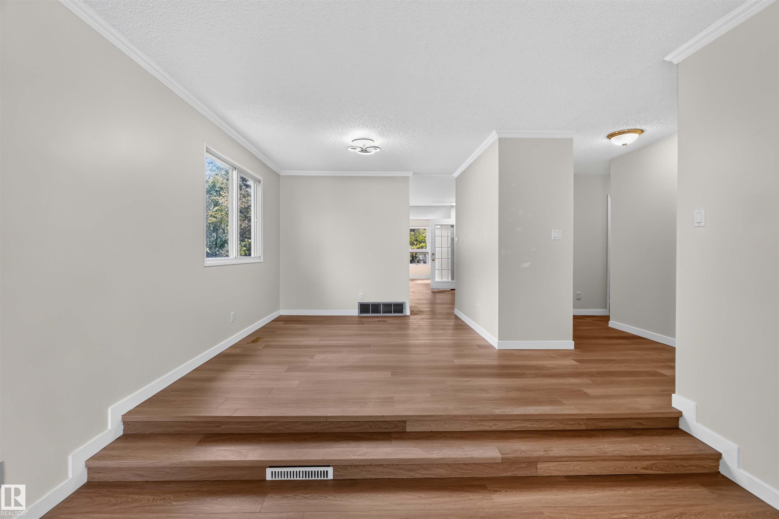 Photo 13 at 14725 43a Avenue NW, Ramsay Heights, Edmonton