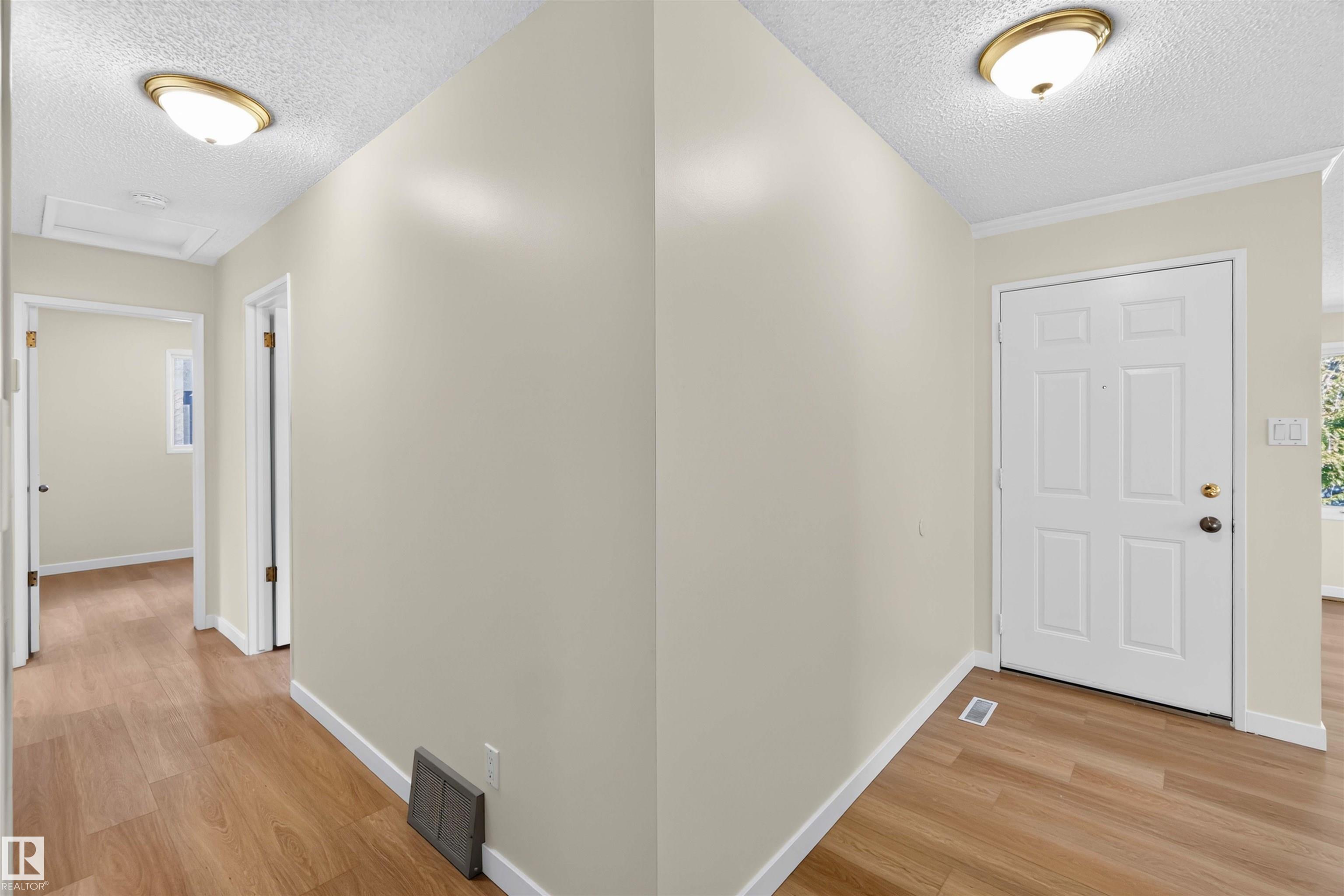 Photo 14 at 14725 43a Avenue NW, Ramsay Heights, Edmonton