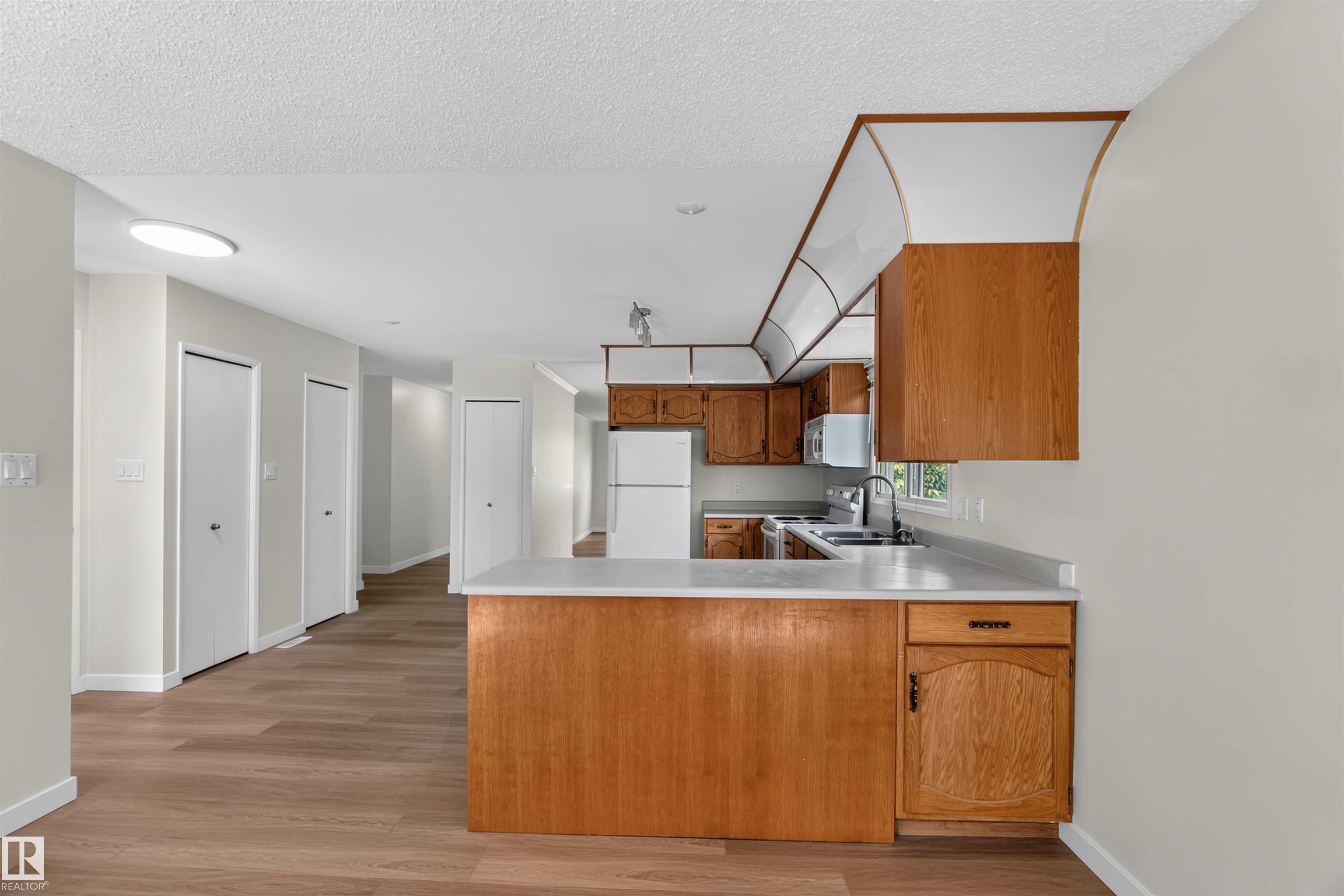 Photo 18 at 14725 43a Avenue NW, Ramsay Heights, Edmonton
