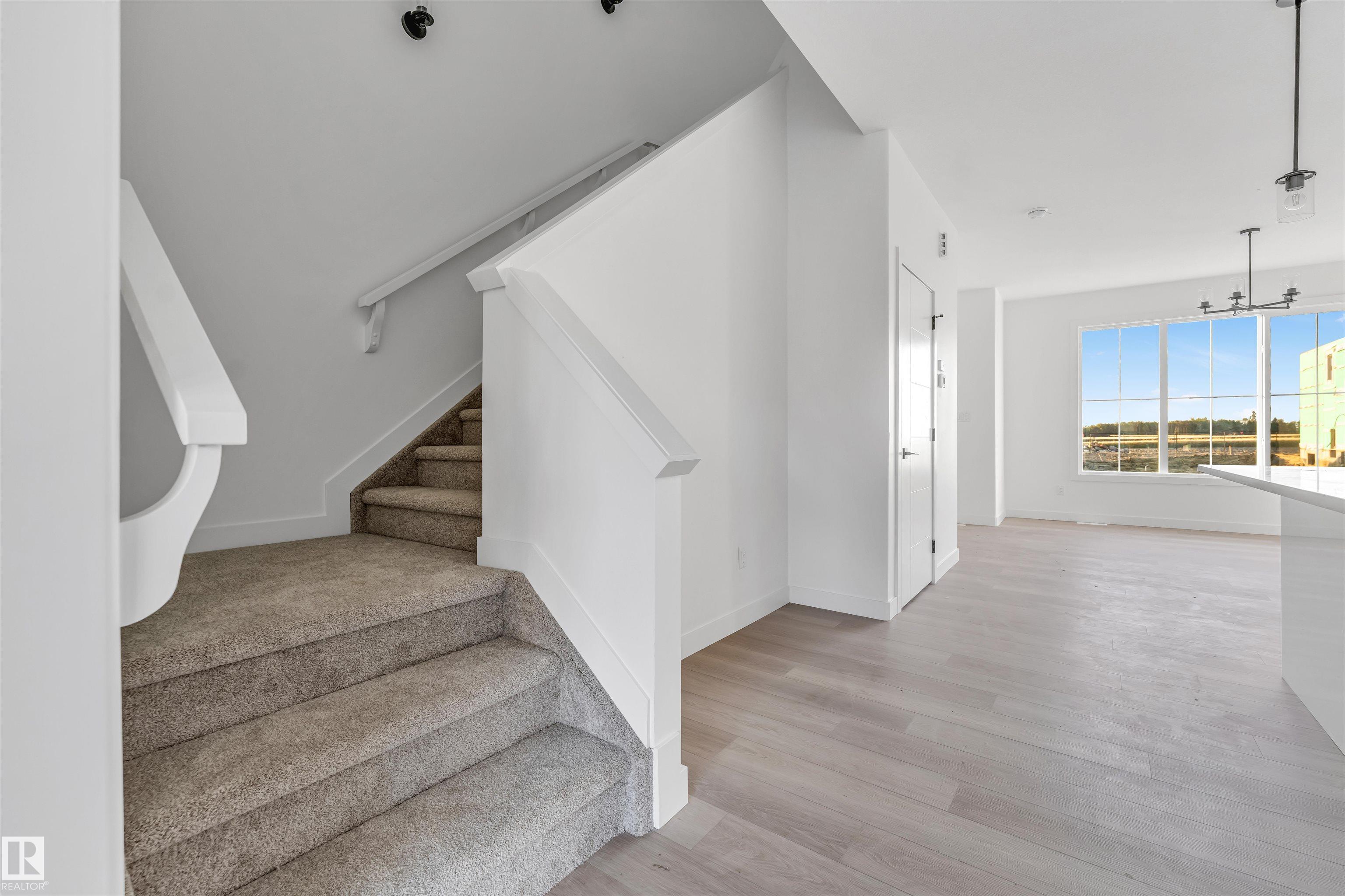 Photo 12 at 554 Ashgrove Circle, Anderson, Leduc