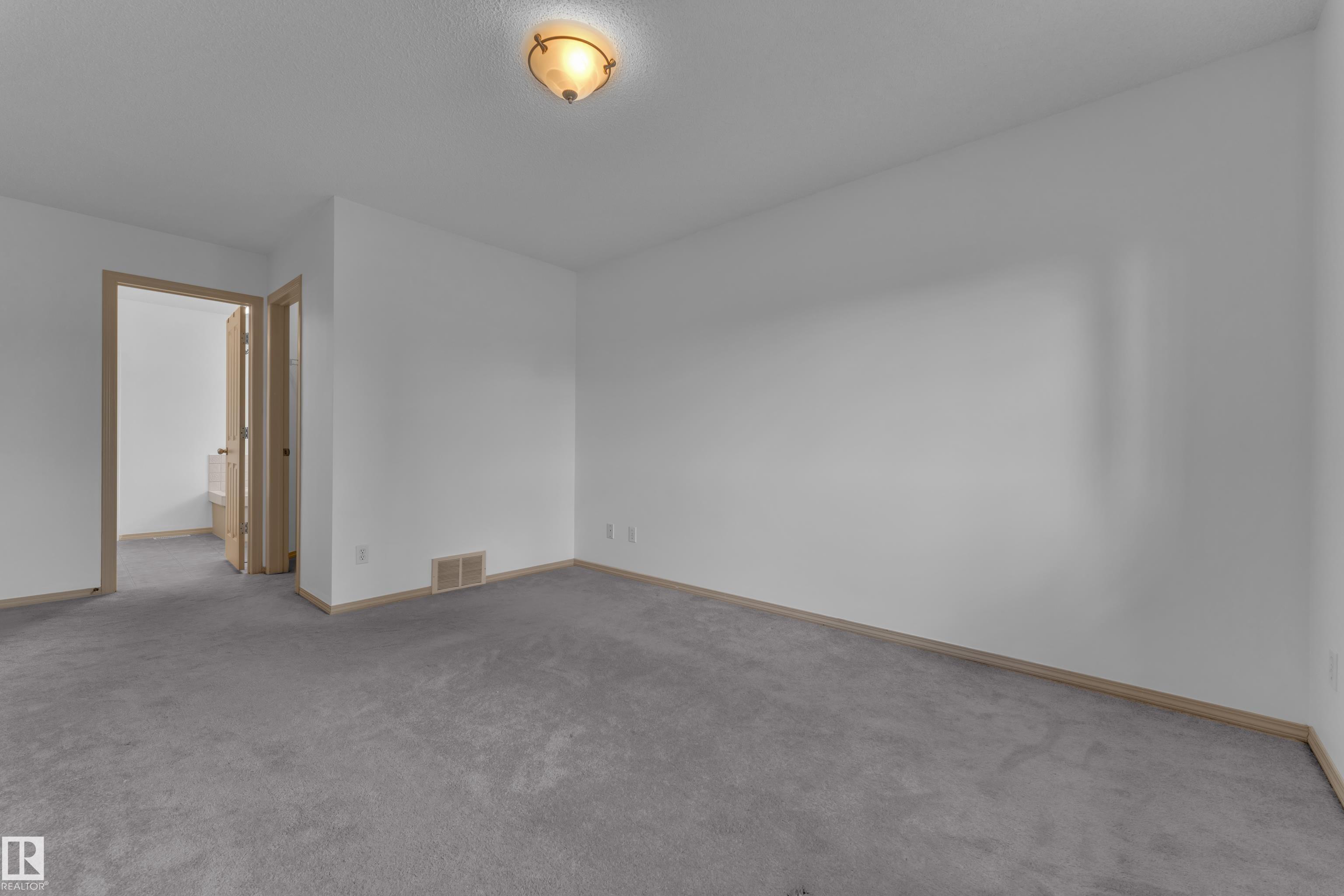 Photo 31 at 14031 136 Street NW, Hudson, Edmonton