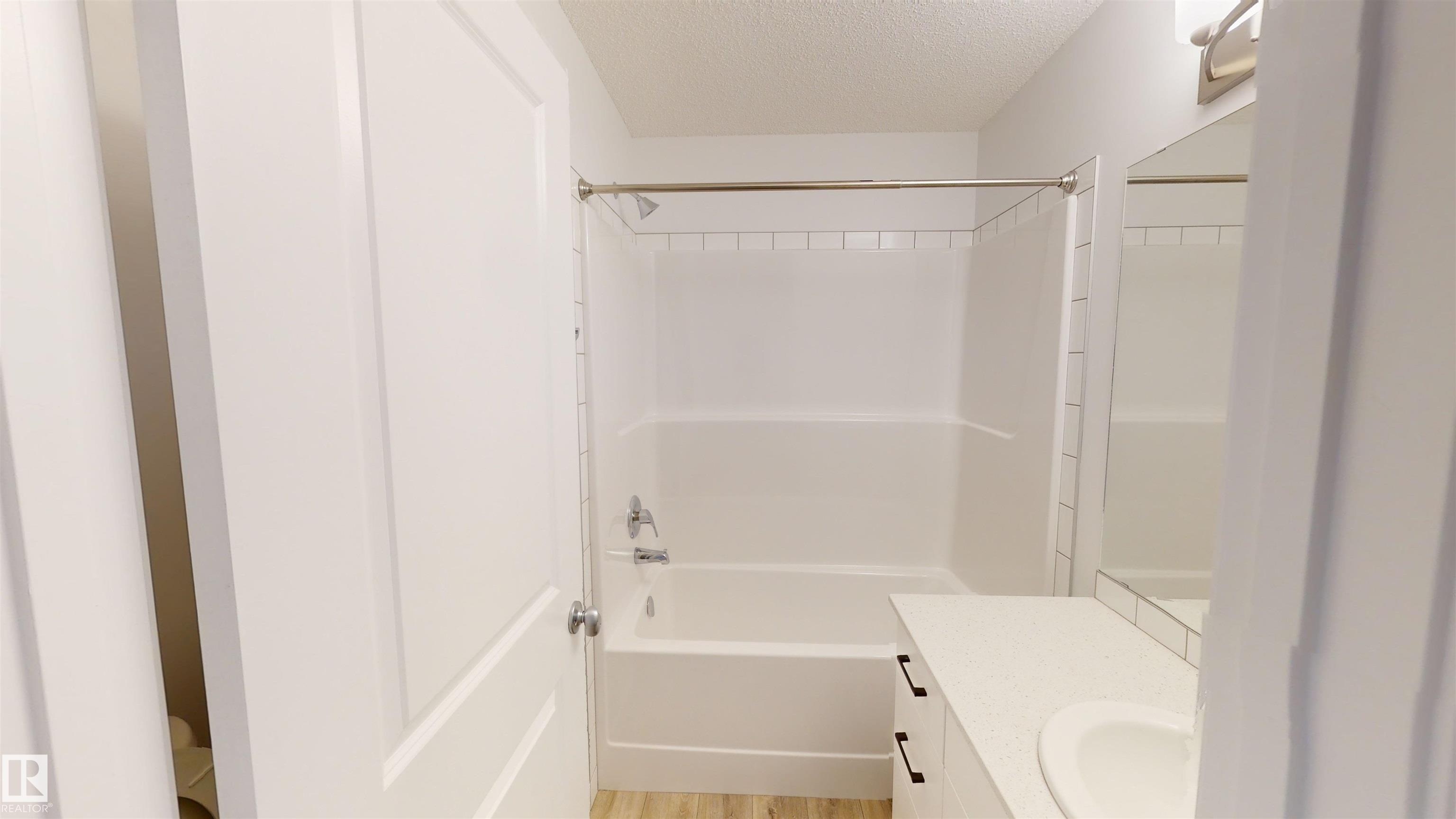 Photo 15 at 5 - 29 Airport Road NW, Blatchford Area, Edmonton