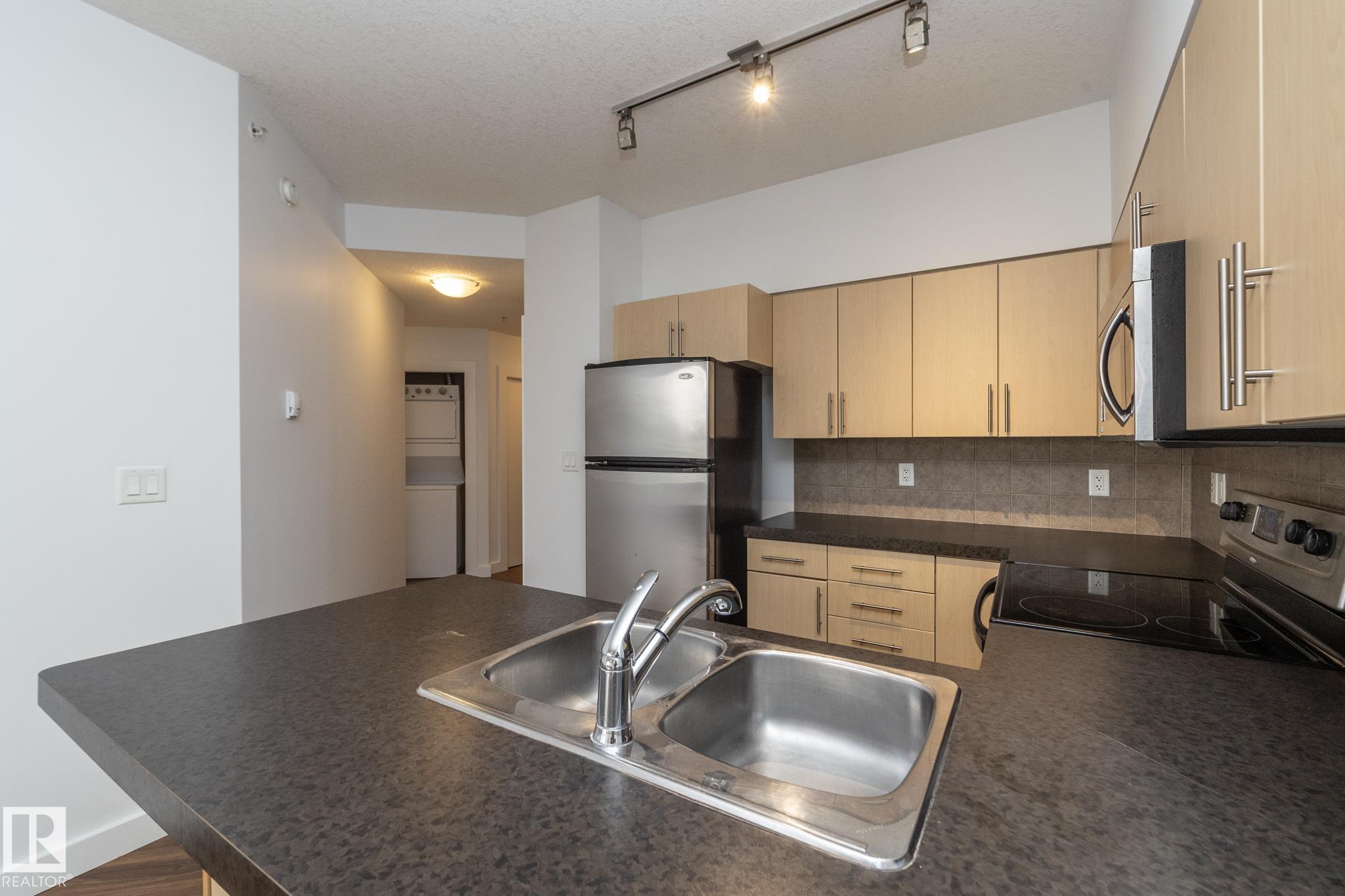 Photo 14 at 1004 - 10136 104 Street NW, Downtown, Edmonton