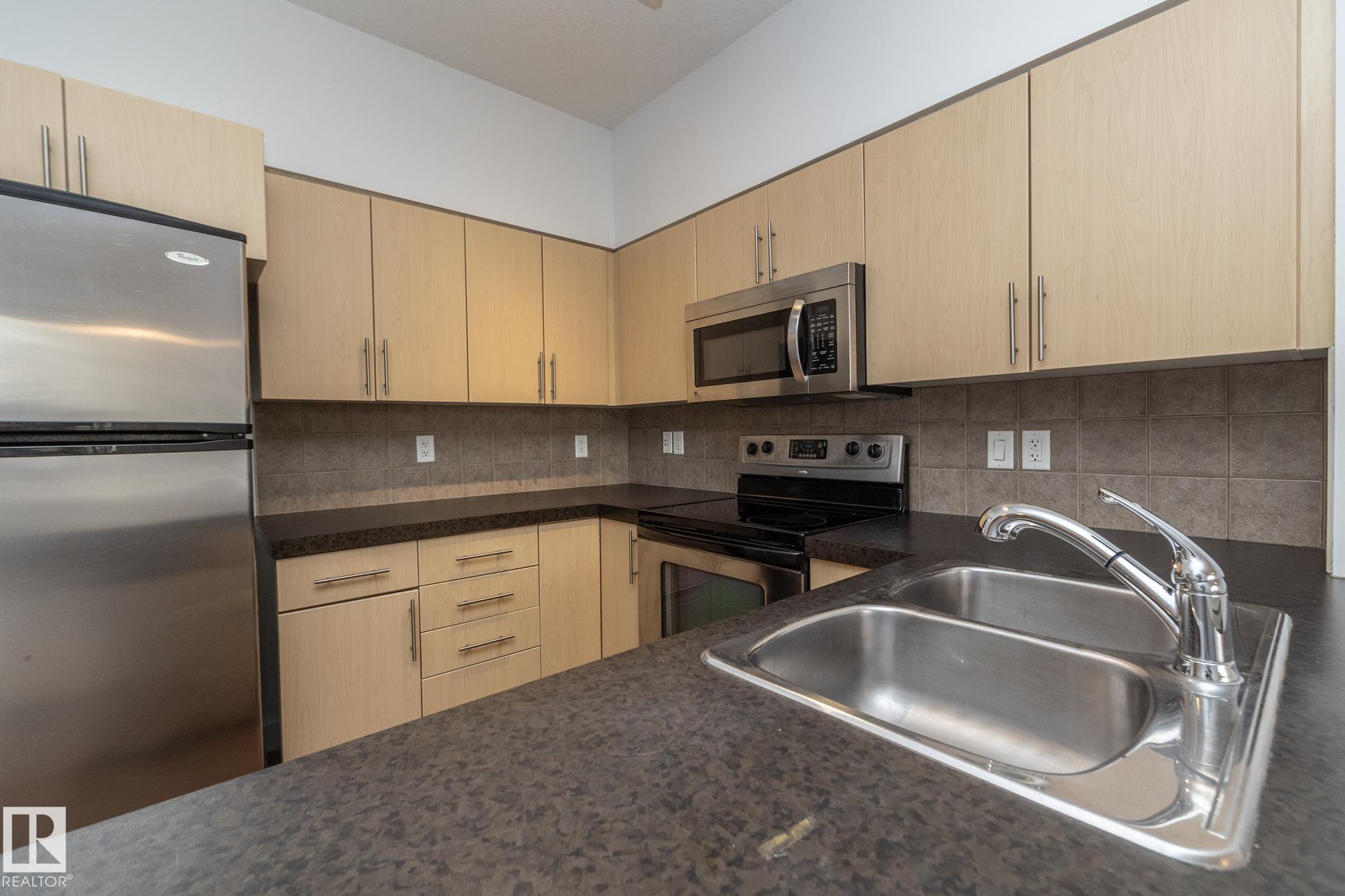 Photo 16 at 1004 - 10136 104 Street NW, Downtown, Edmonton