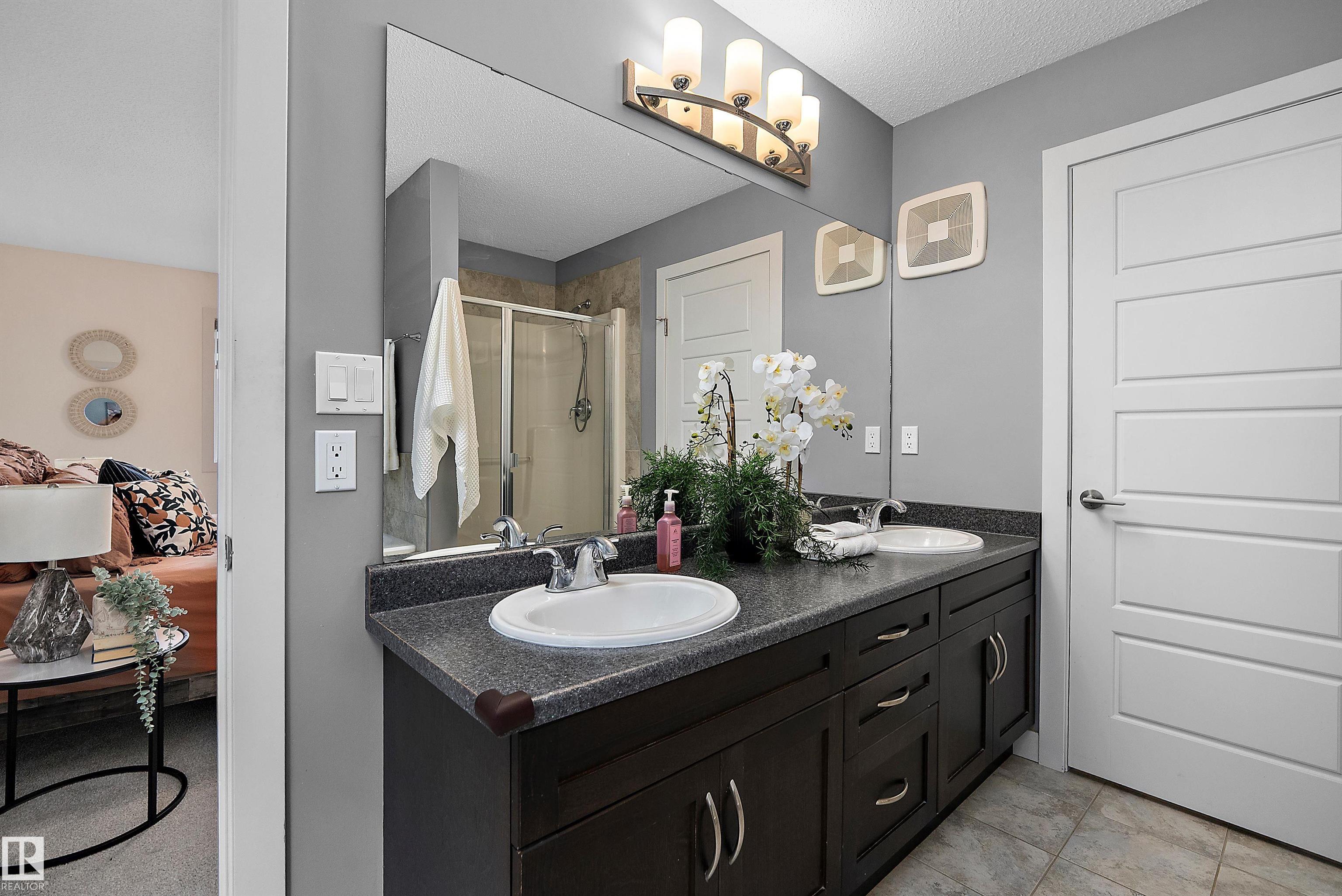 Photo 37 at 15832 11 Avenue SW, Glenridding Heights, Edmonton