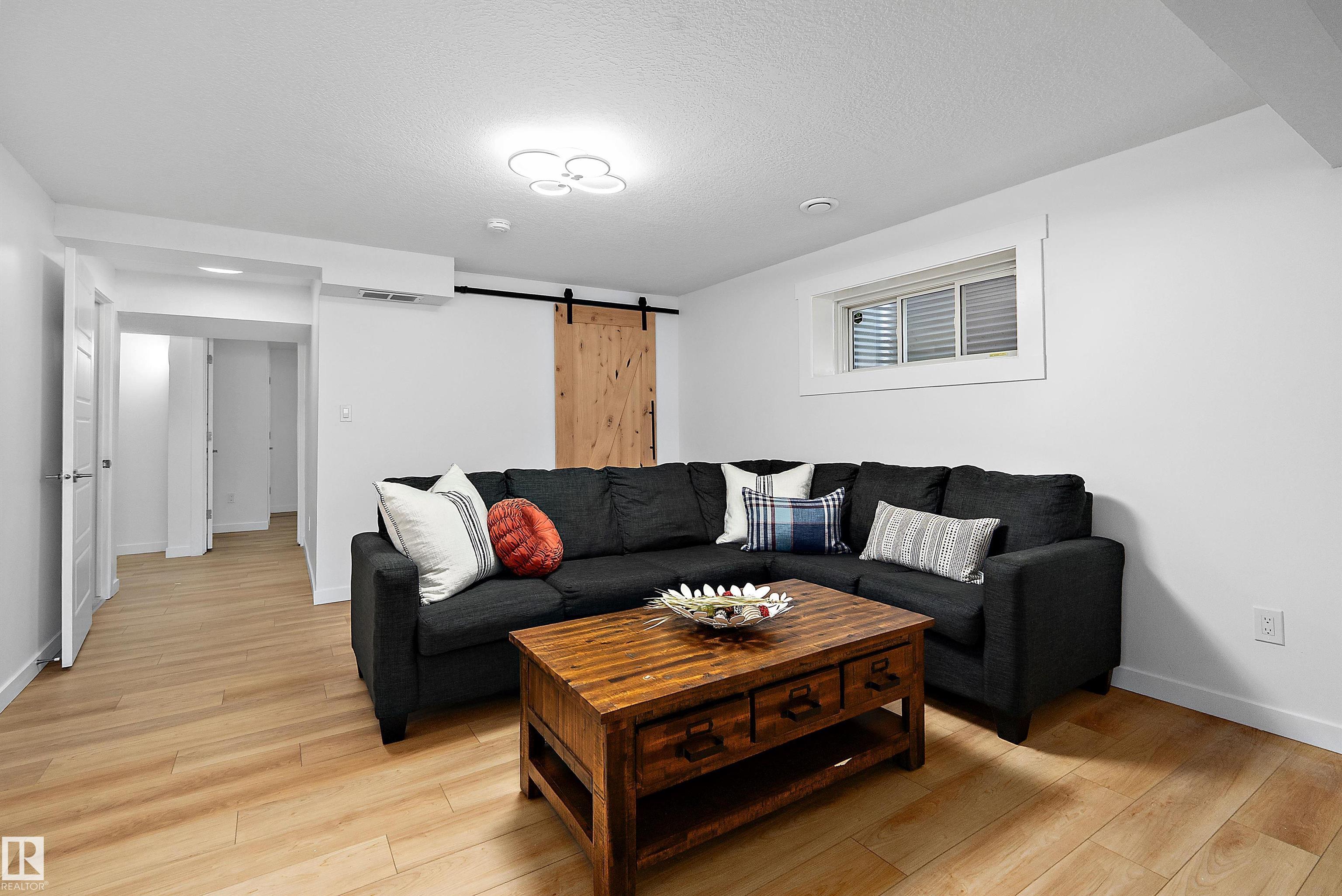 Photo 38 at 15832 11 Avenue SW, Glenridding Heights, Edmonton