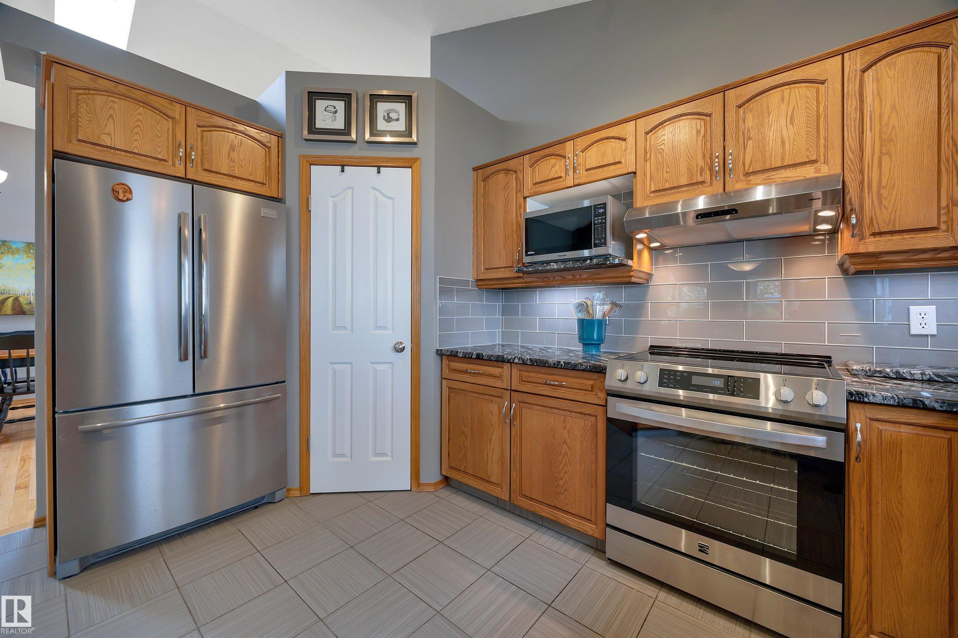 Photo 15 at 341 Burton Road NW, Bulyea Heights, Edmonton