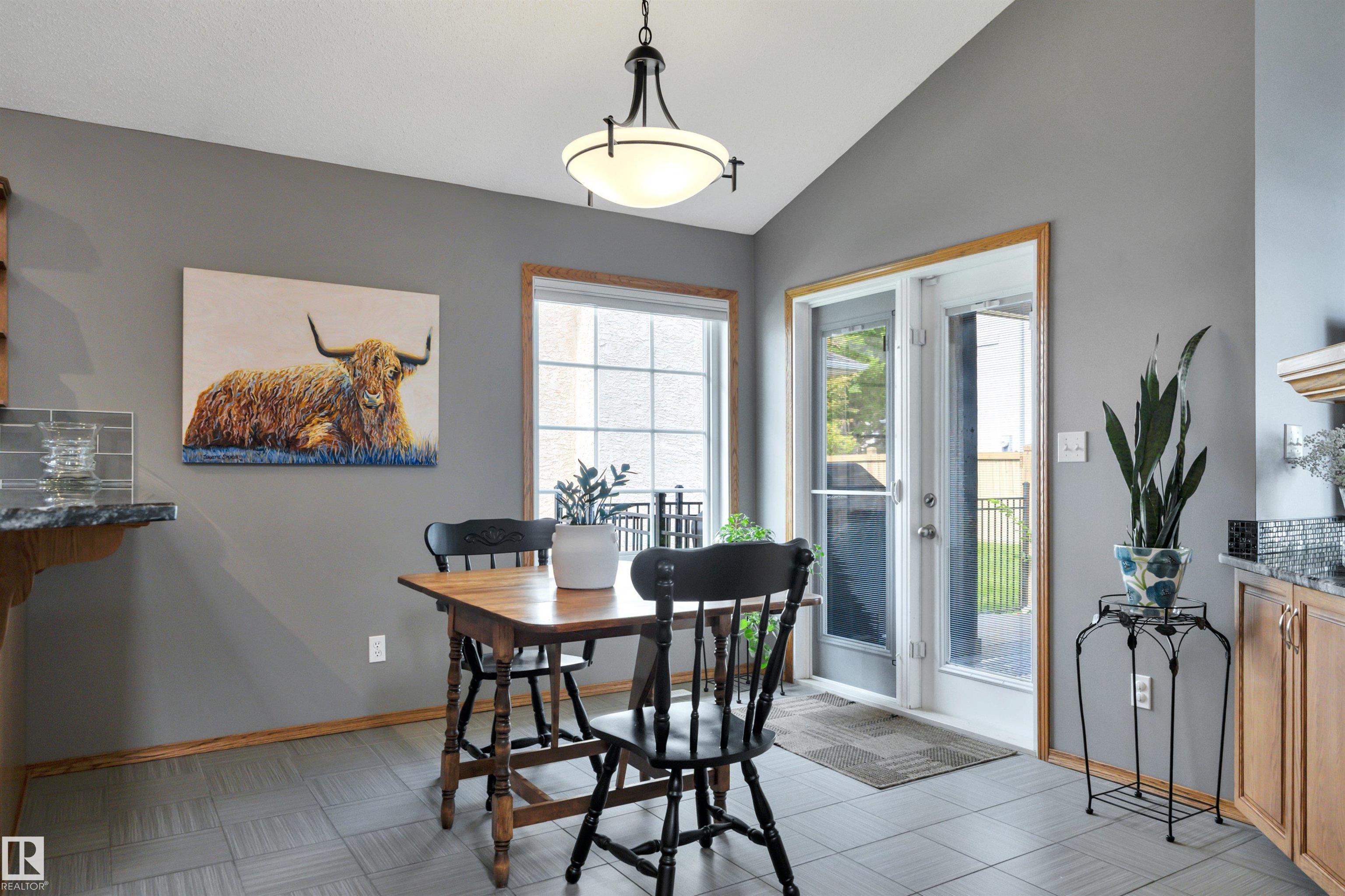 Photo 18 at 341 Burton Road NW, Bulyea Heights, Edmonton