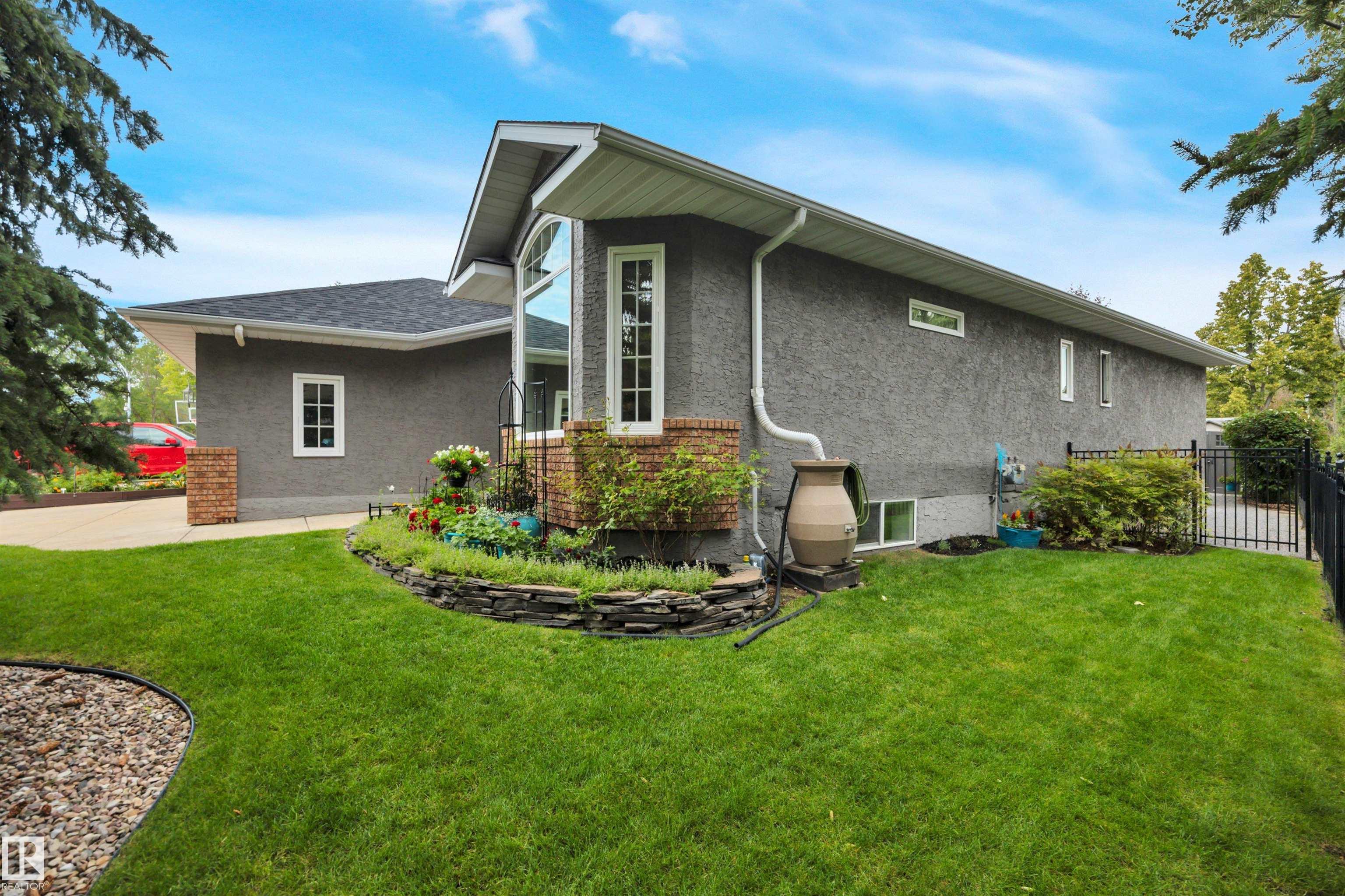 341 Burton Road NW, Bulyea Heights, Edmonton