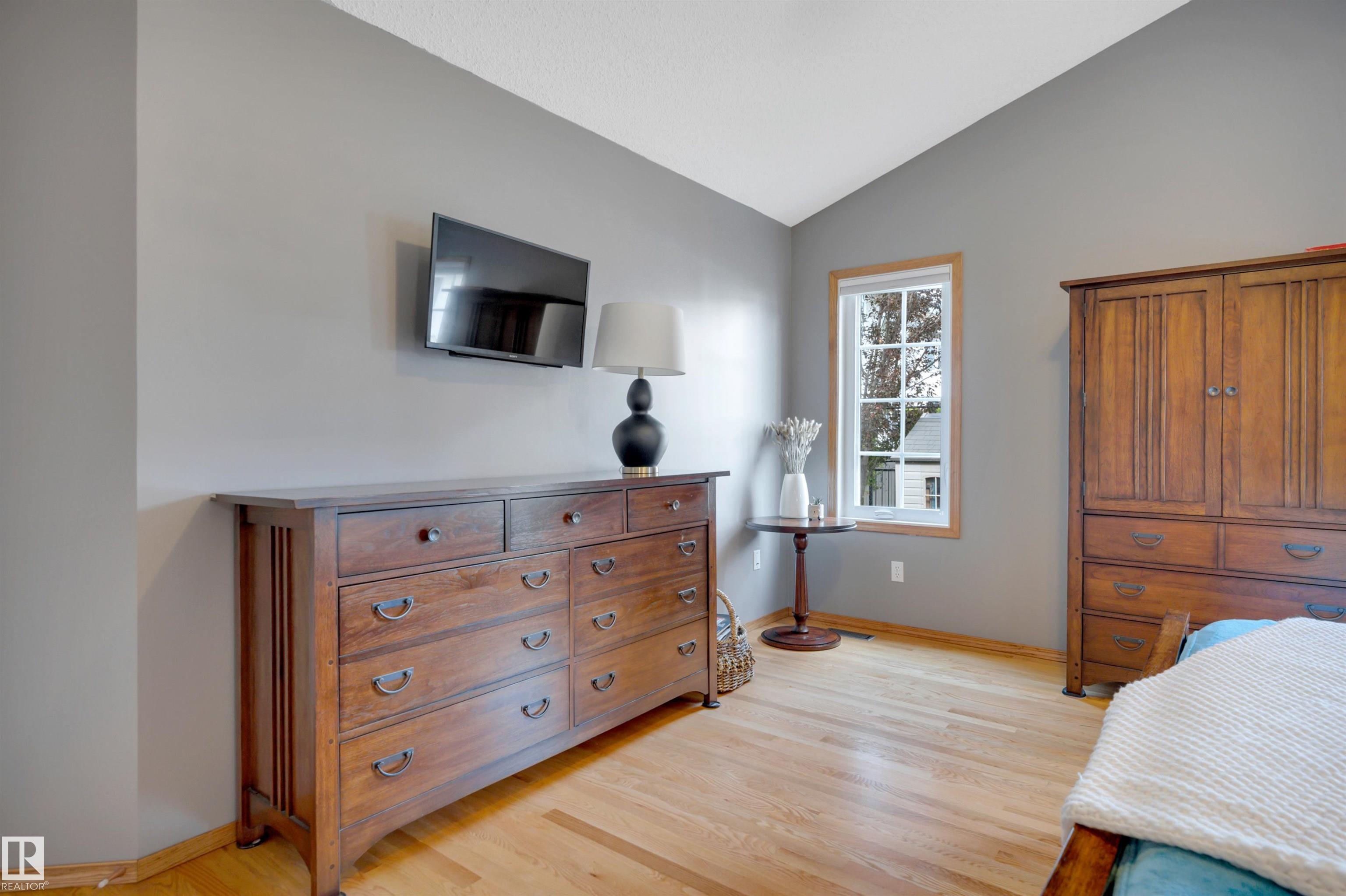Photo 31 at 341 Burton Road NW, Bulyea Heights, Edmonton