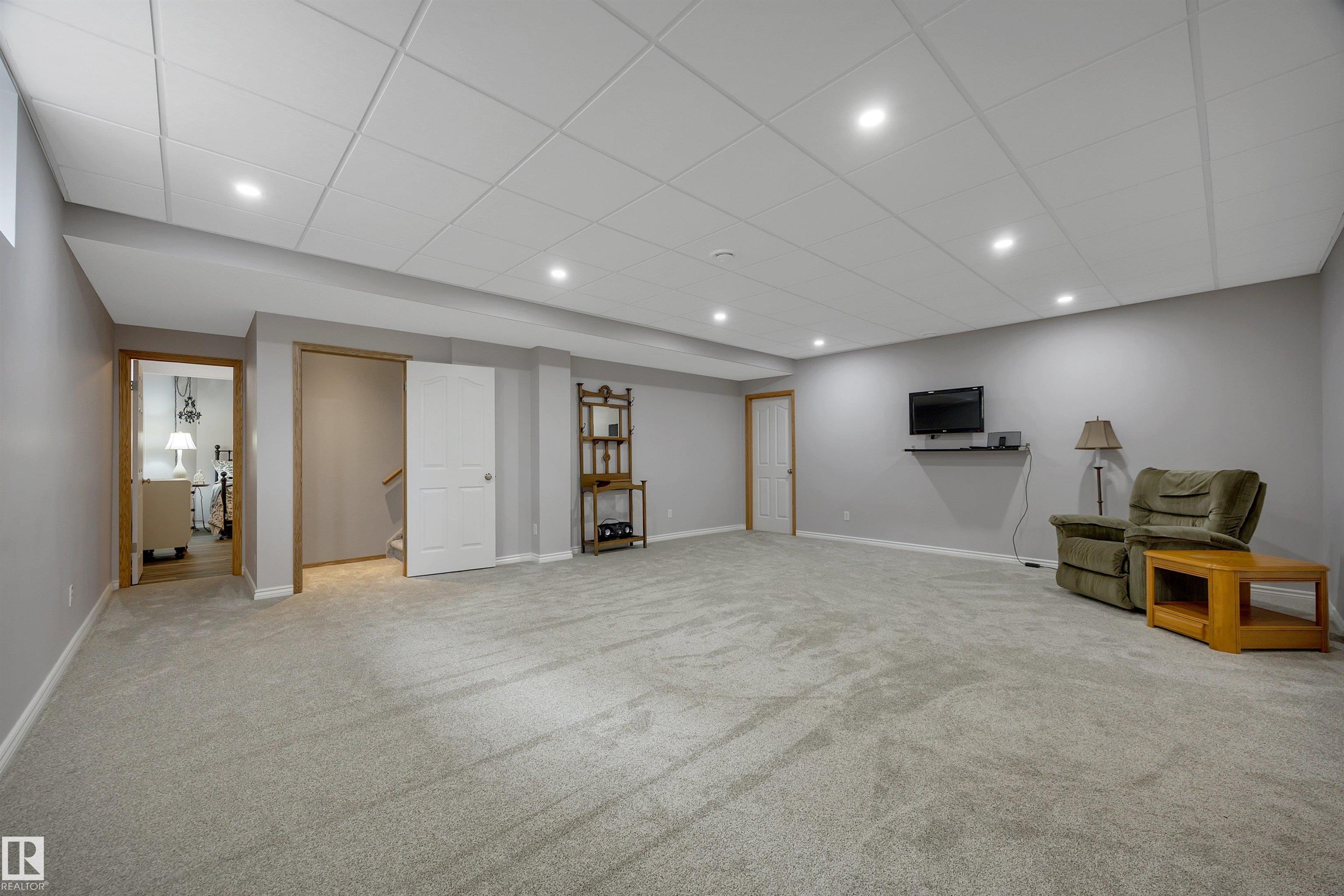 Photo 43 at 341 Burton Road NW, Bulyea Heights, Edmonton