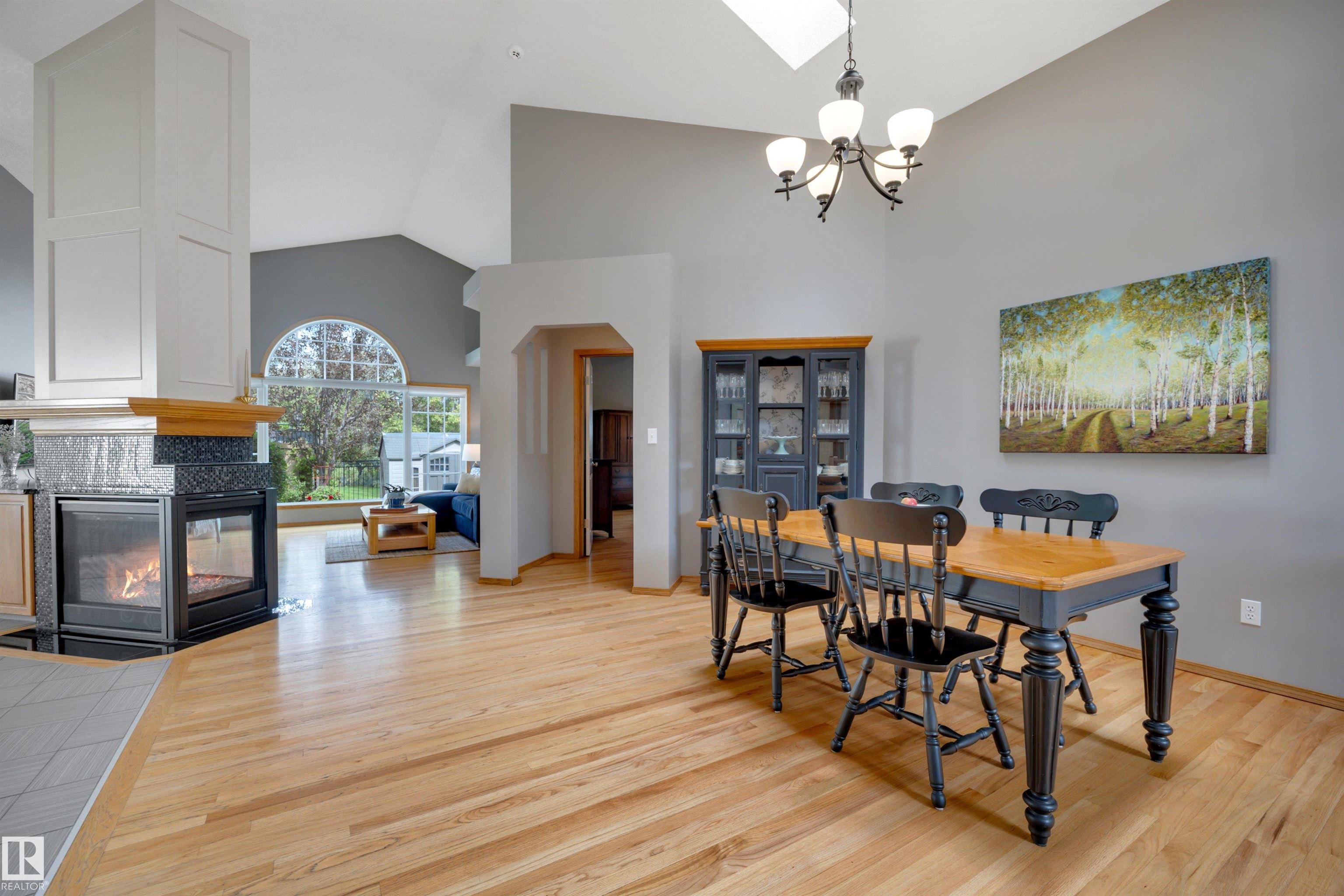 Photo 10 at 341 Burton Road NW, Bulyea Heights, Edmonton