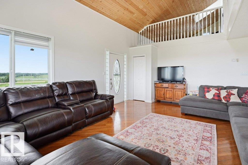 Photo 16 at 58111 Lily Lake Road, None, Rural Sturgeon County