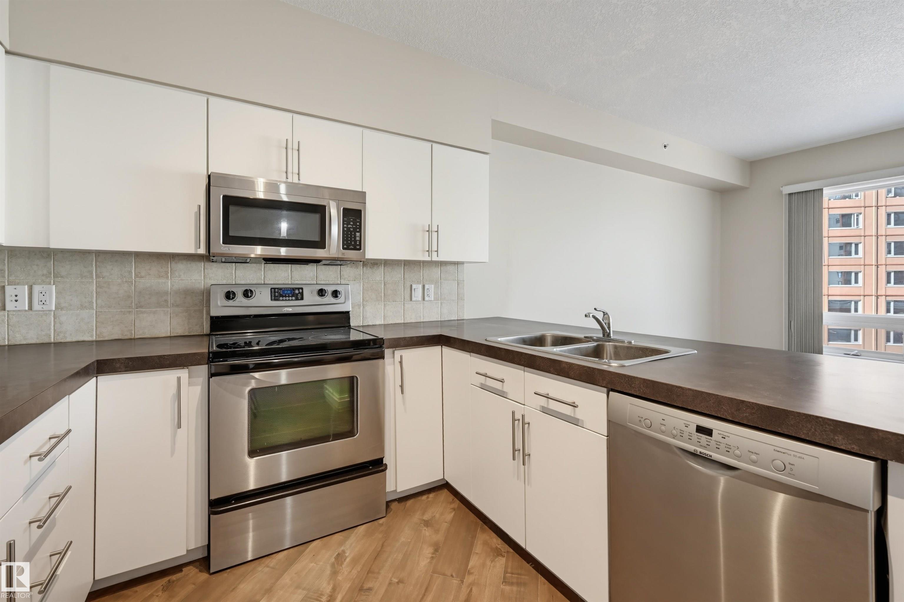 Photo 13 at 801 - 10136 104 Street NW, Downtown, Edmonton