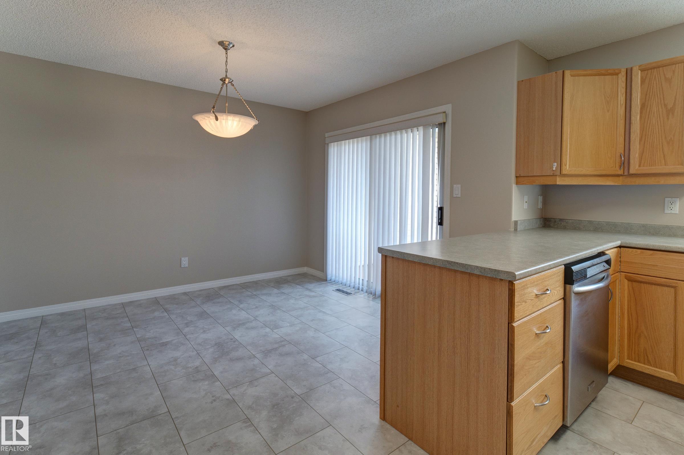 Photo 18 at 5 - 420 Hunters Green green NW, Haddow, Edmonton