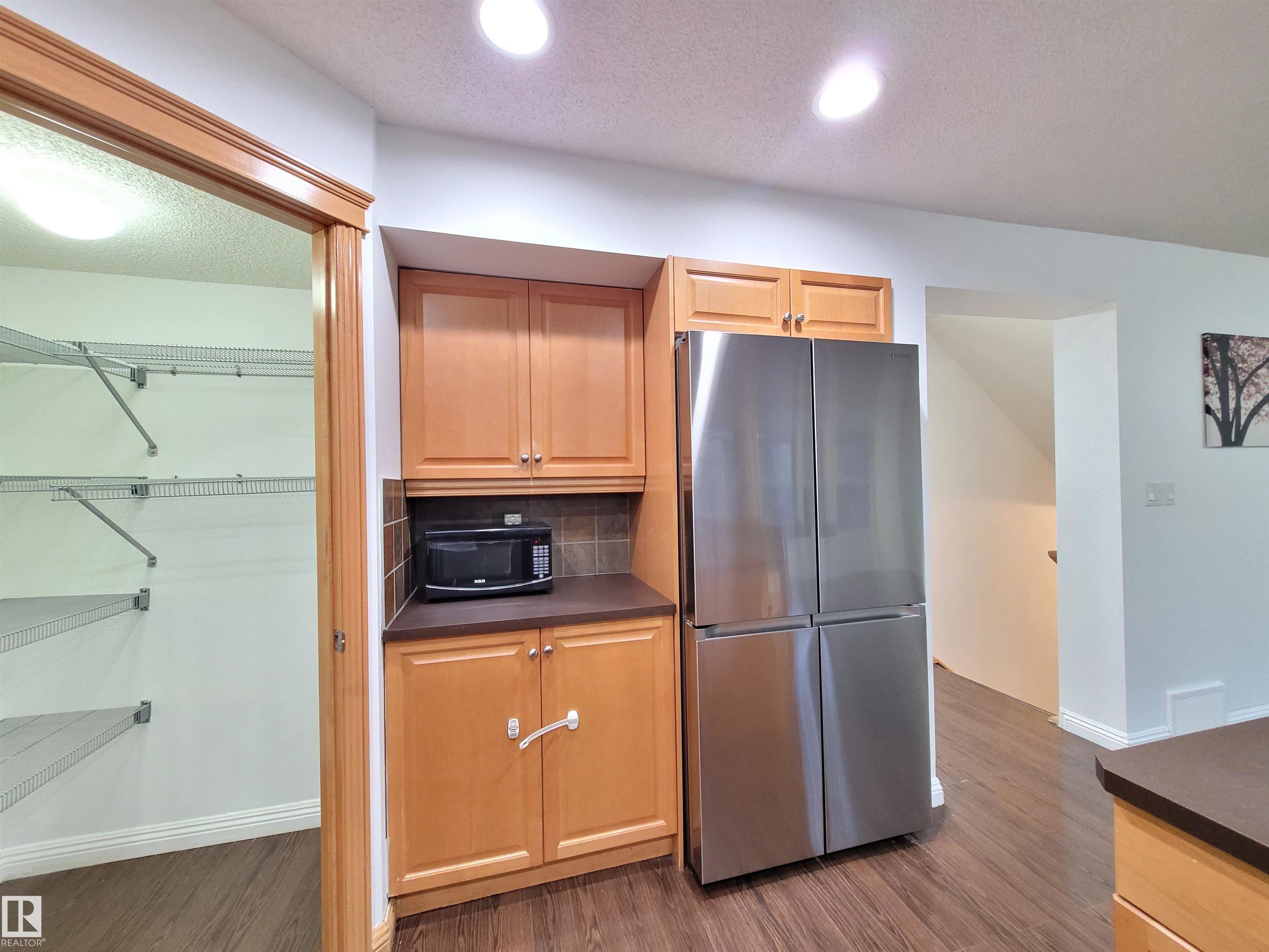 Photo 18 at 2562 Hanna Crescent NW, Haddow, Edmonton