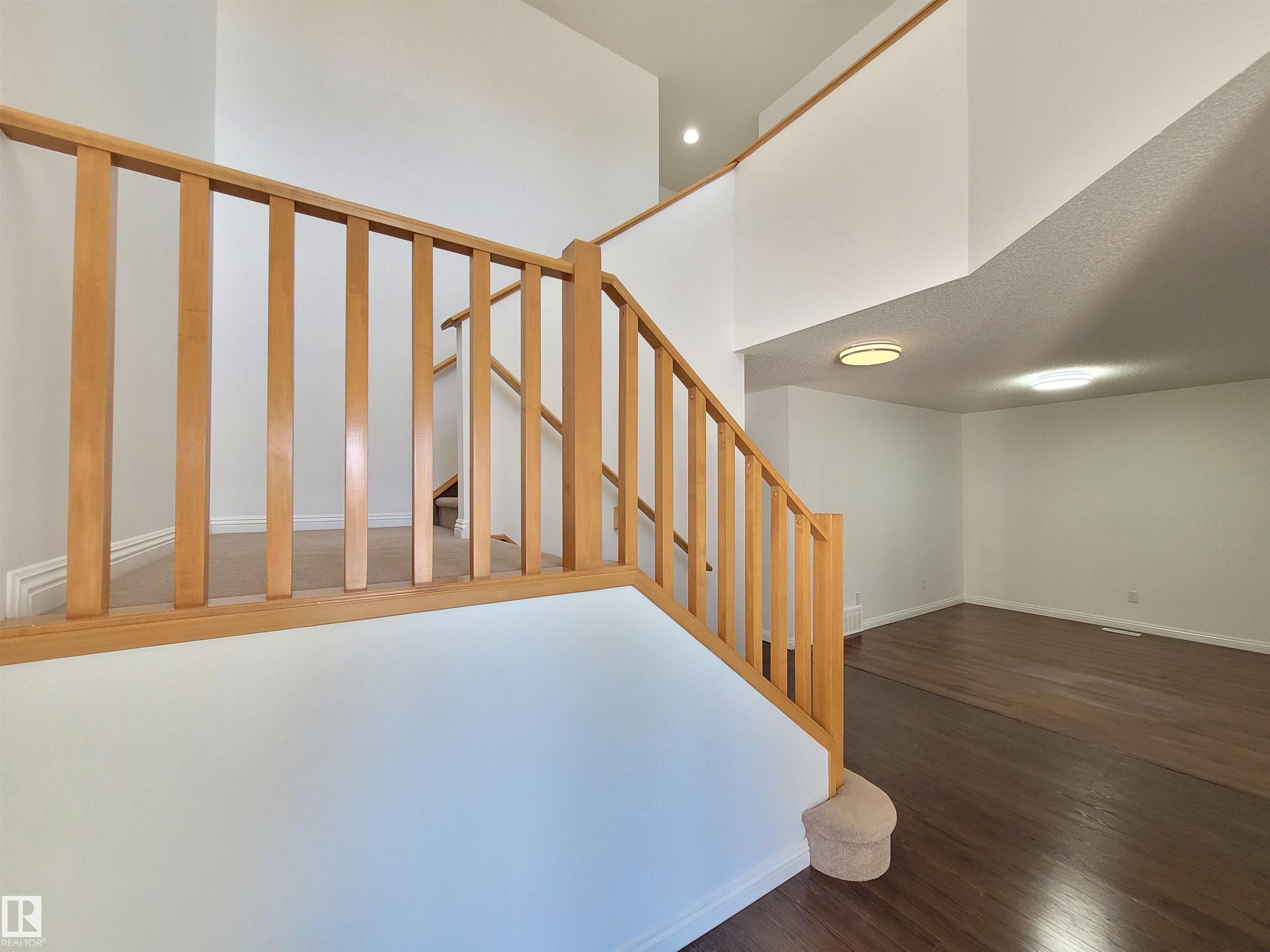 2562 Hanna Crescent NW, Haddow, Edmonton