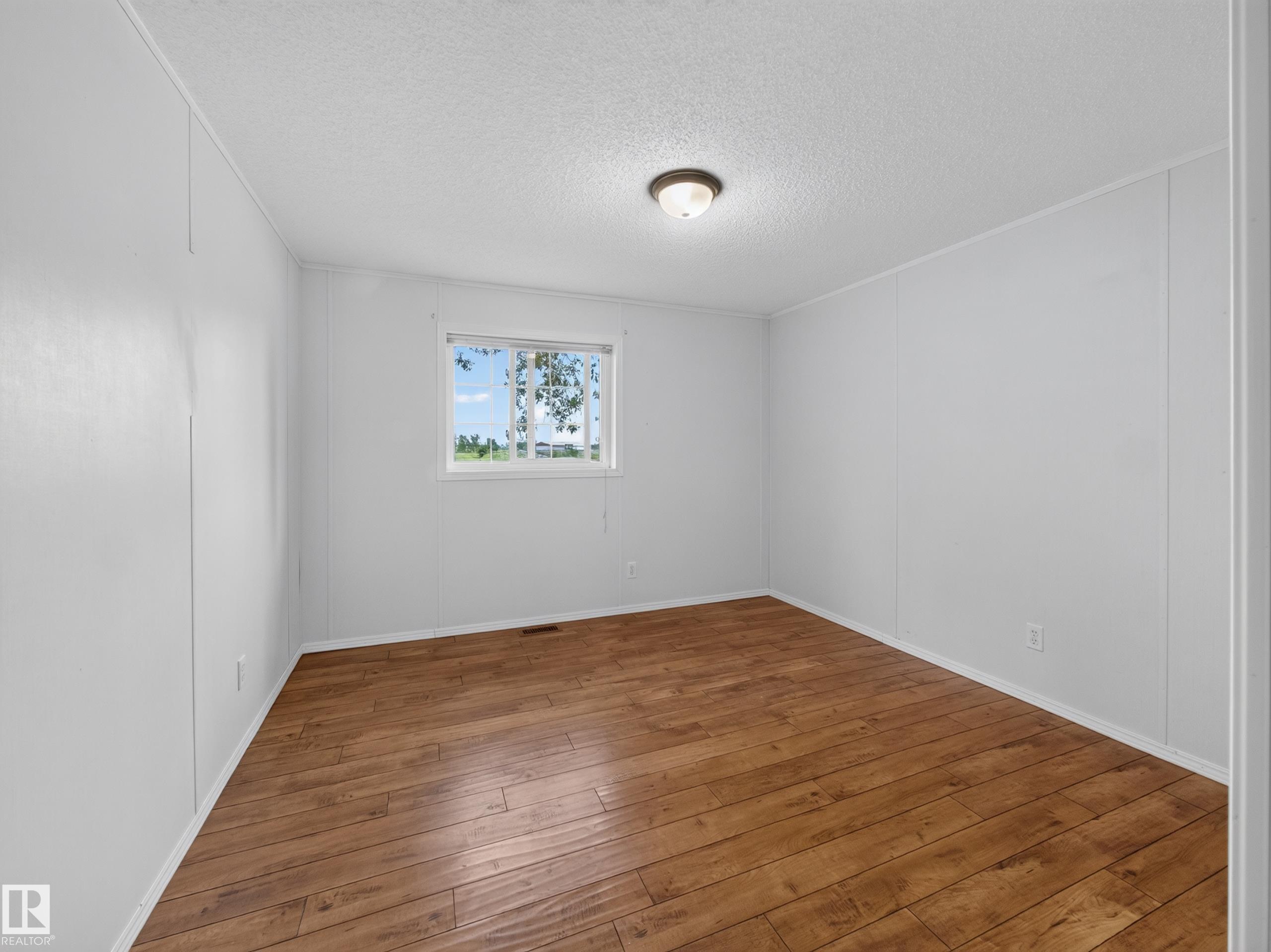 Photo 35 at 51208 Range Road 270, Devonshire Grove, Rural Parkland County