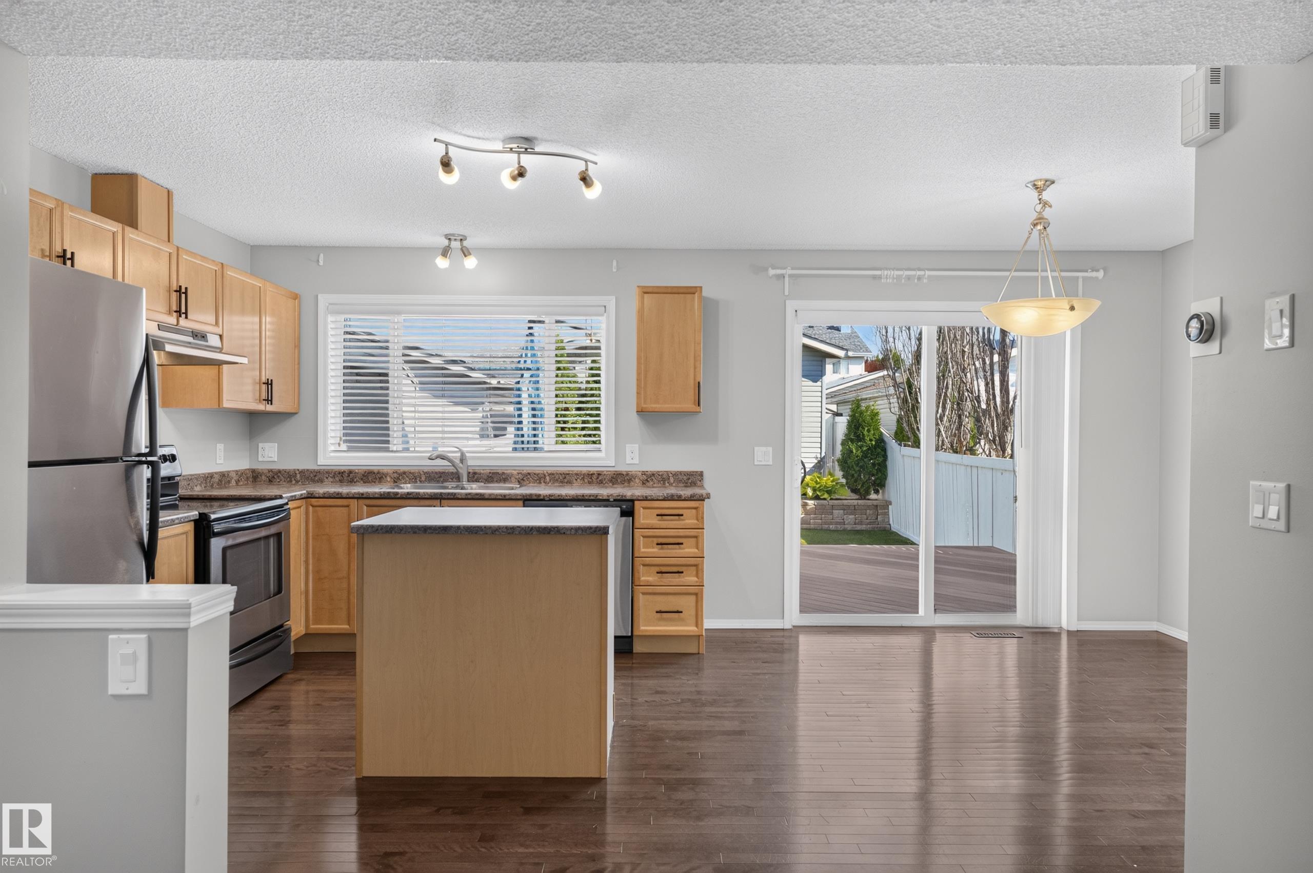 Photo 12 at 6008 South Terwillegar Boulevard NW, South Terwillegar, Edmonton