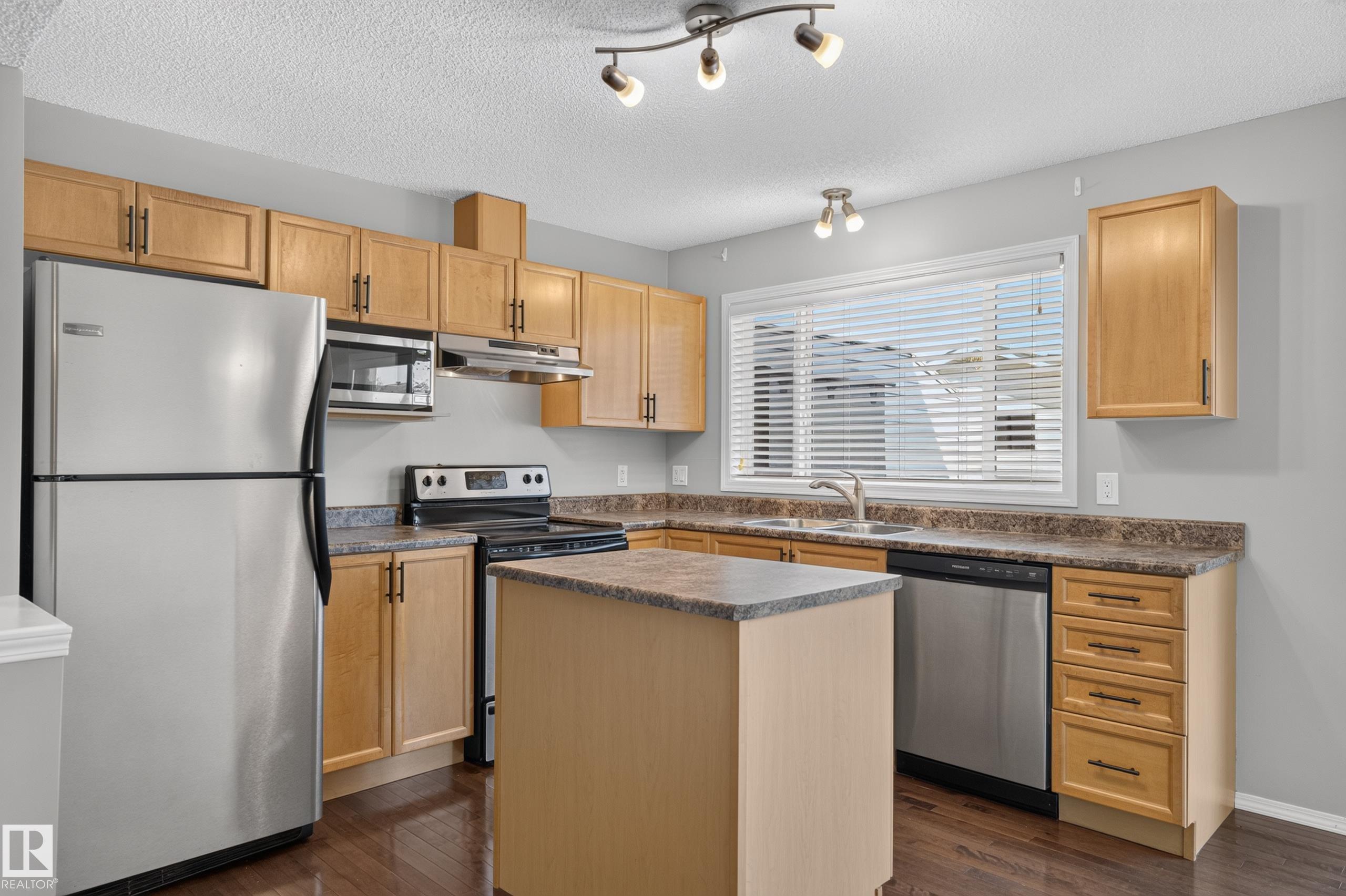Photo 13 at 6008 South Terwillegar Boulevard NW, South Terwillegar, Edmonton