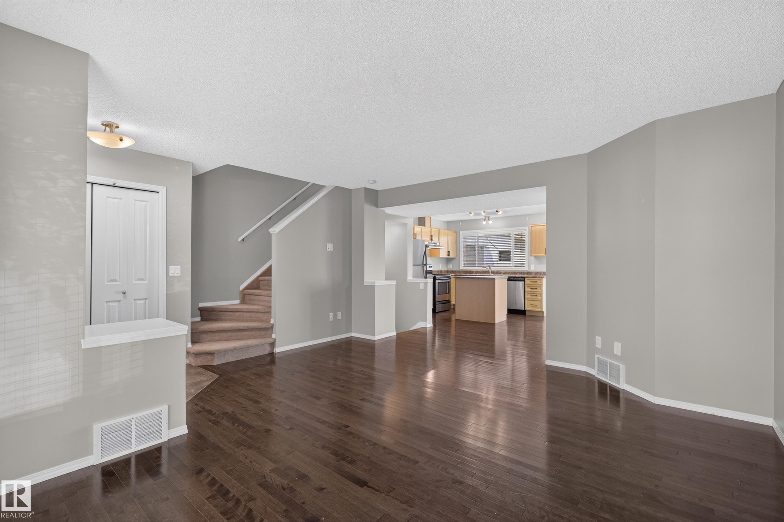 Photo 10 at 6008 South Terwillegar Boulevard NW, South Terwillegar, Edmonton