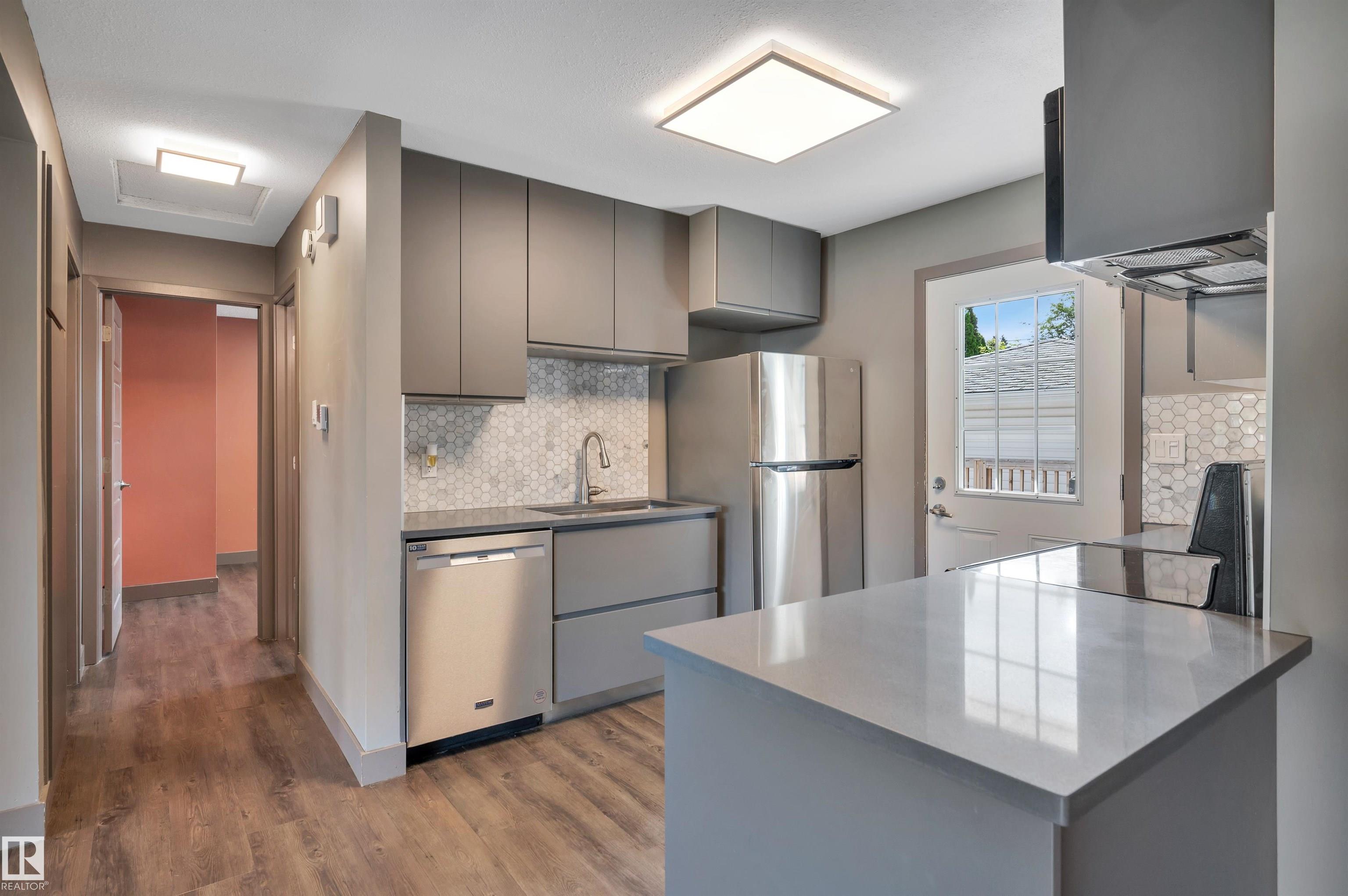 Photo 12 at 8615 66 Avenue NW, Argyll, Edmonton