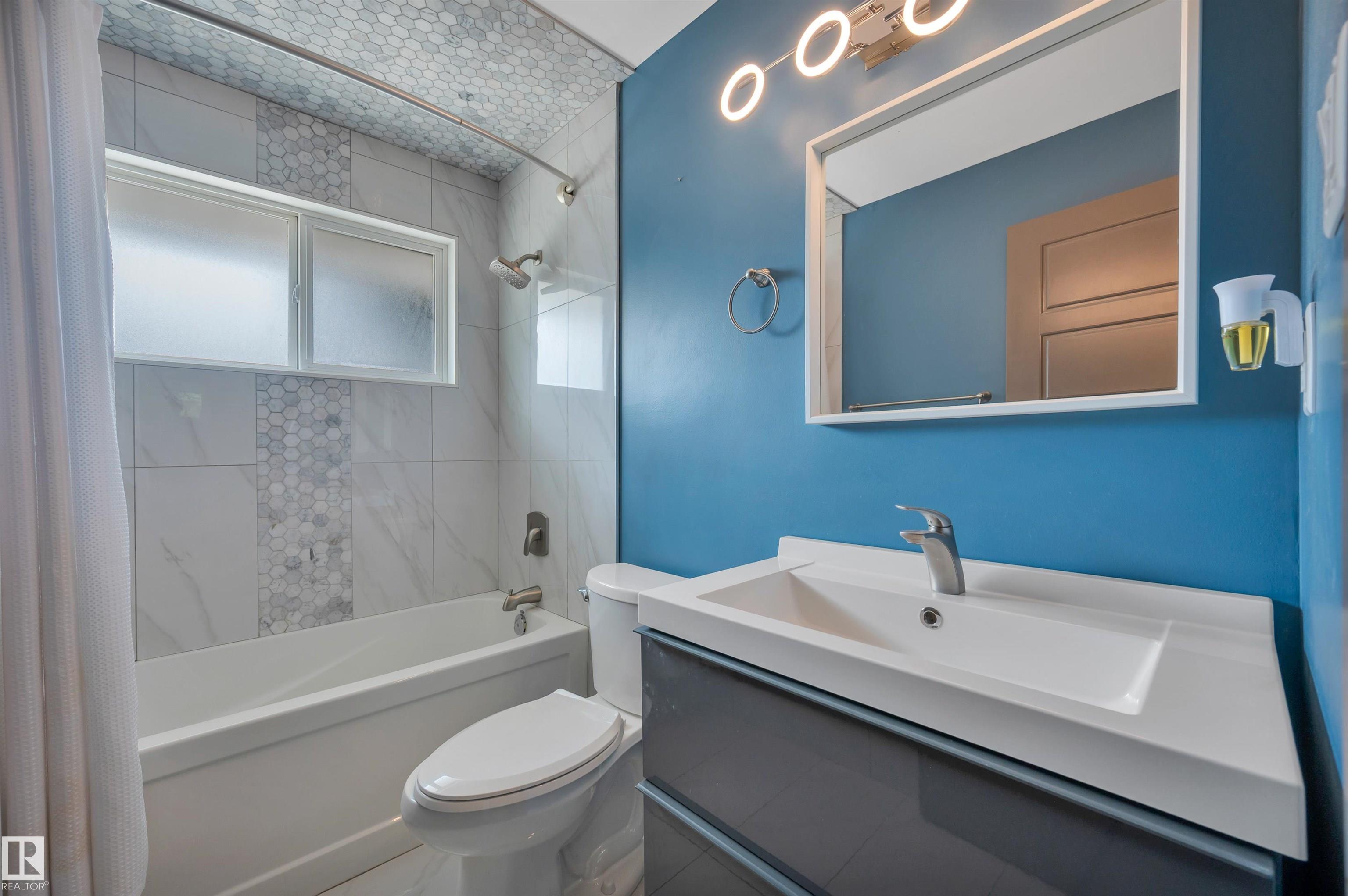 Photo 21 at 8615 66 Avenue NW, Argyll, Edmonton