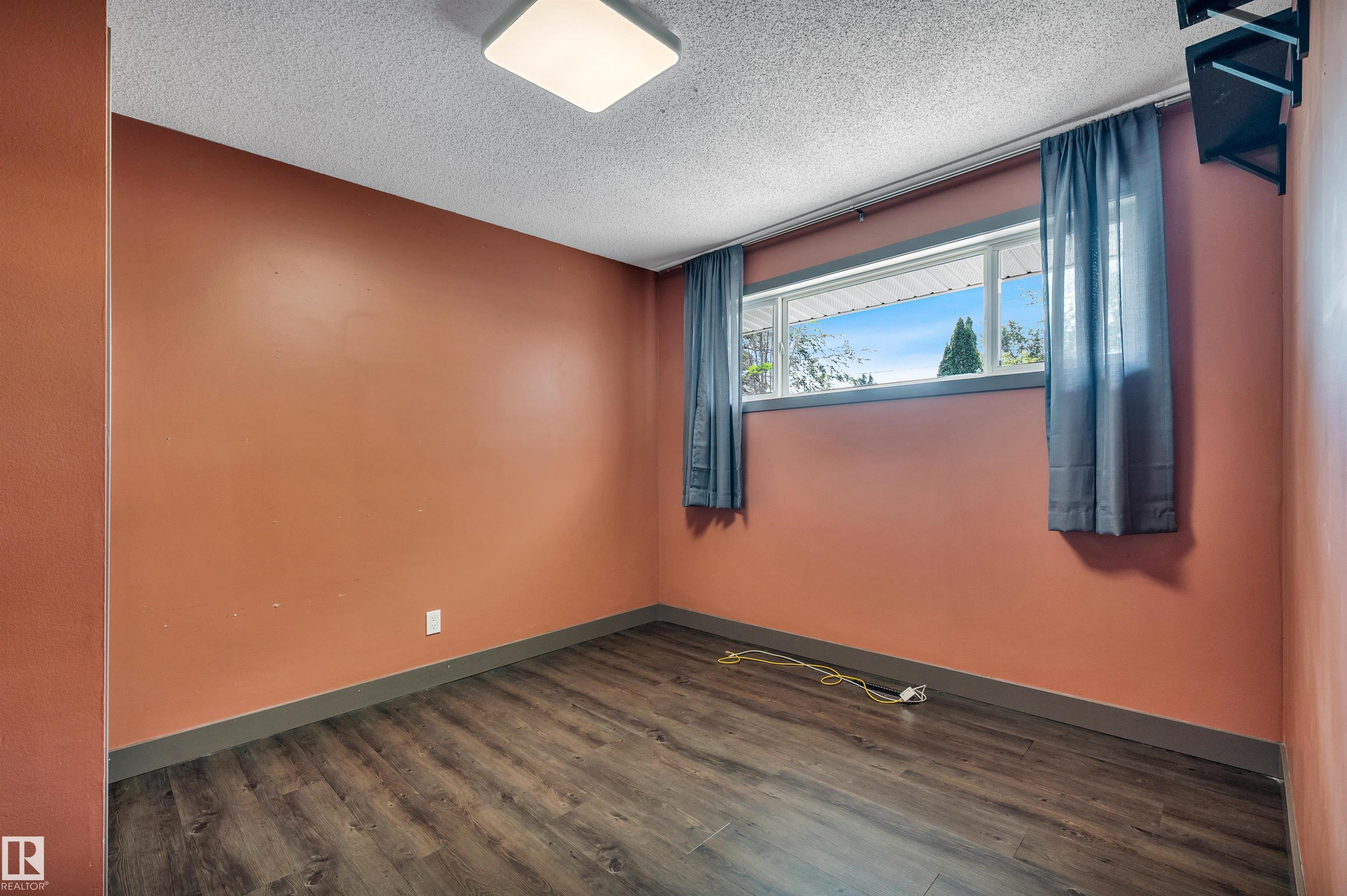Photo 22 at 8615 66 Avenue NW, Argyll, Edmonton