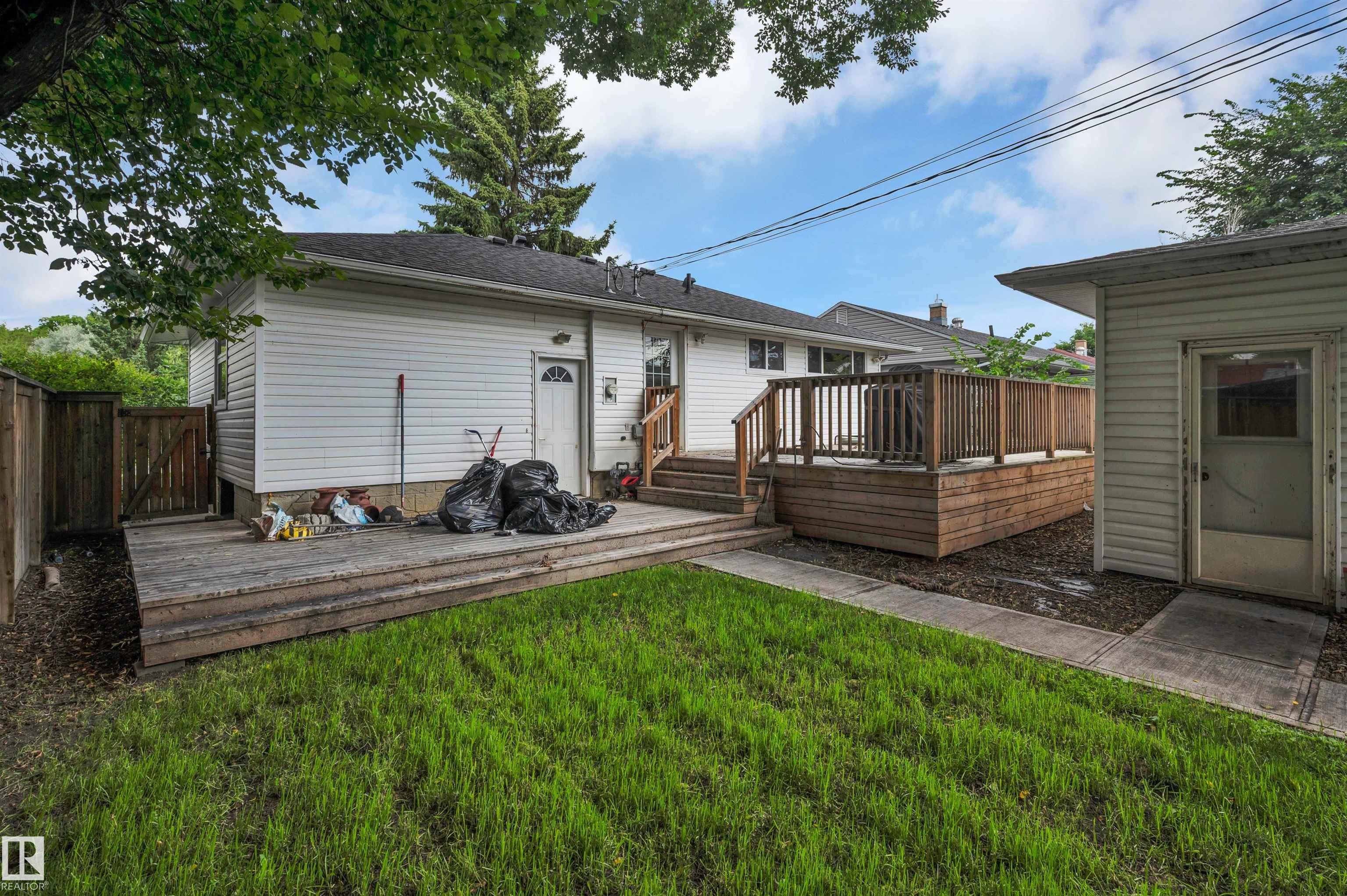 Photo 39 at 8615 66 Avenue NW, Argyll, Edmonton