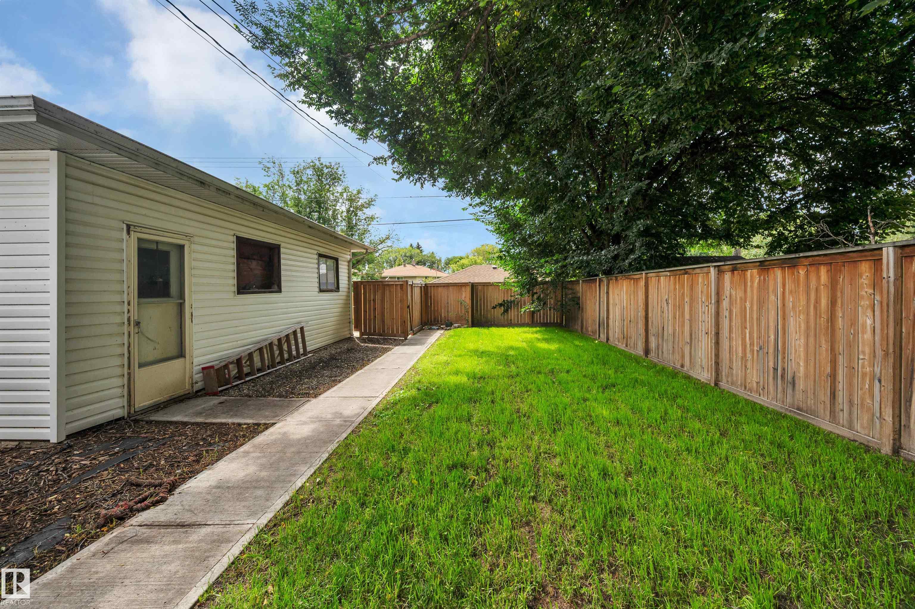 Photo 40 at 8615 66 Avenue NW, Argyll, Edmonton