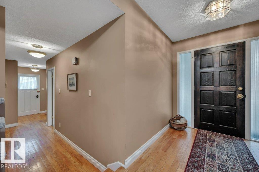Photo 6 at 5620 151 Street NW, Brander Gardens, Edmonton