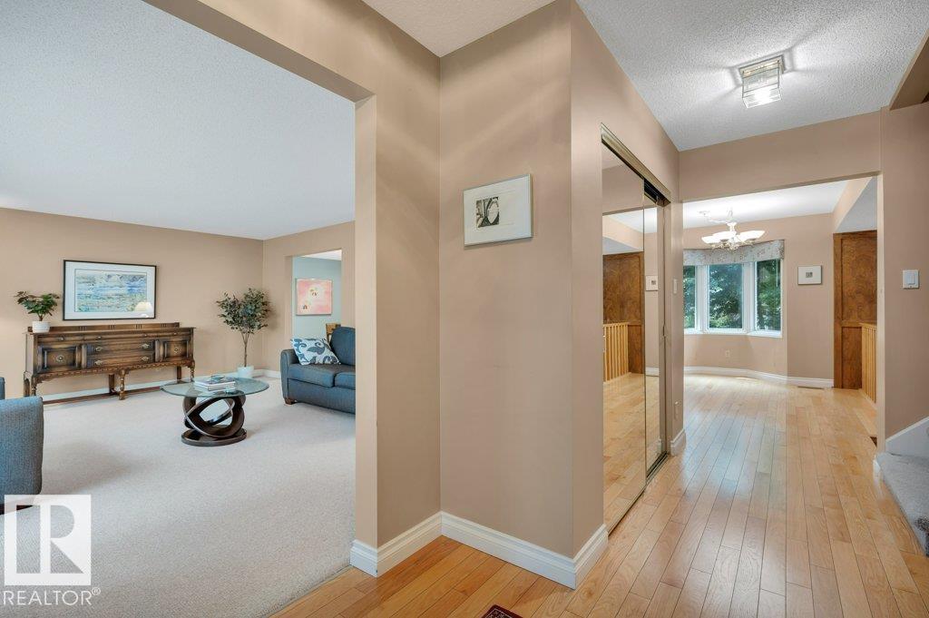 Photo 7 at 5620 151 Street NW, Brander Gardens, Edmonton