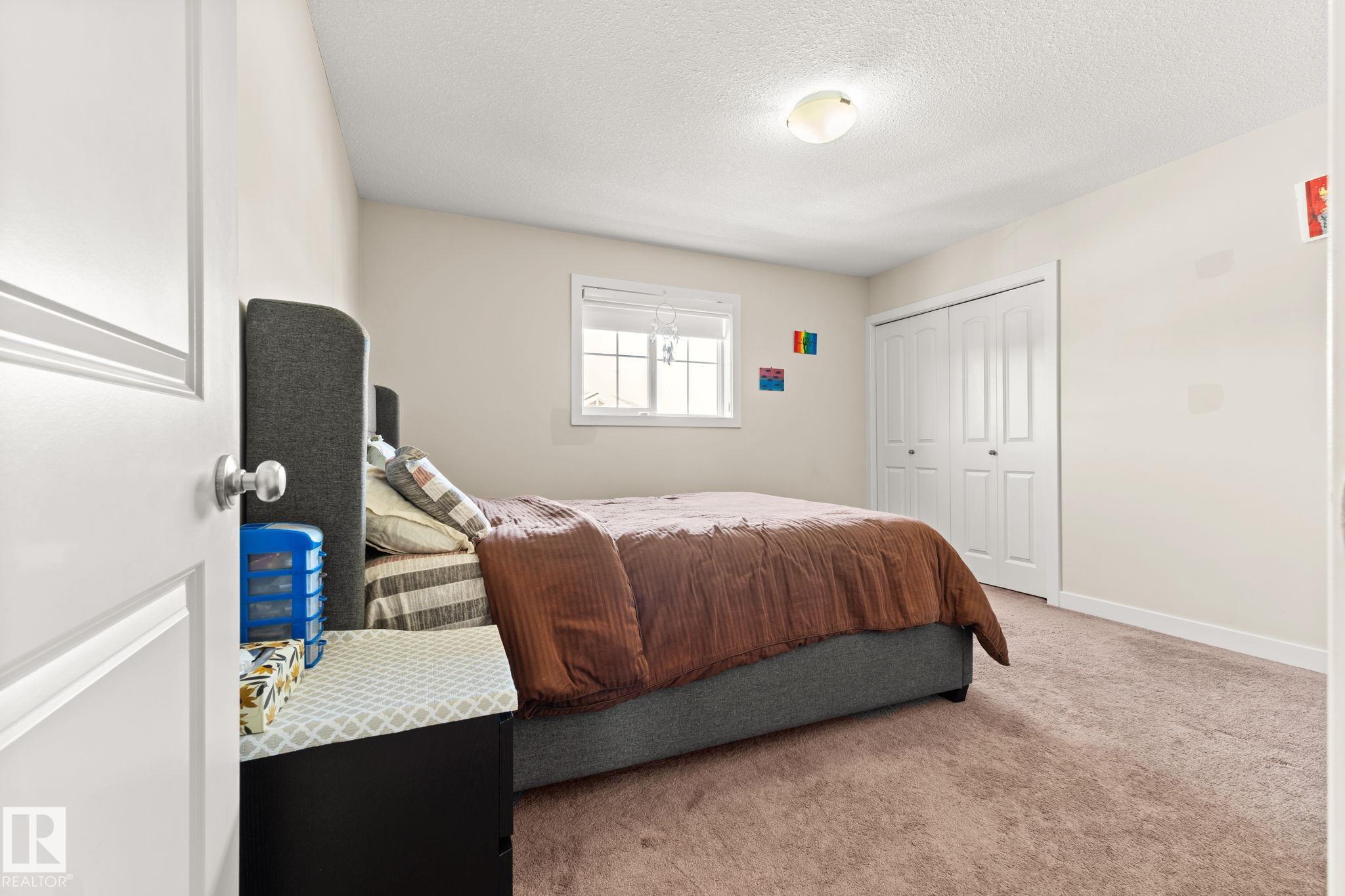 Photo 23 at 724 40 Avenue NW, Maple Crest, Edmonton